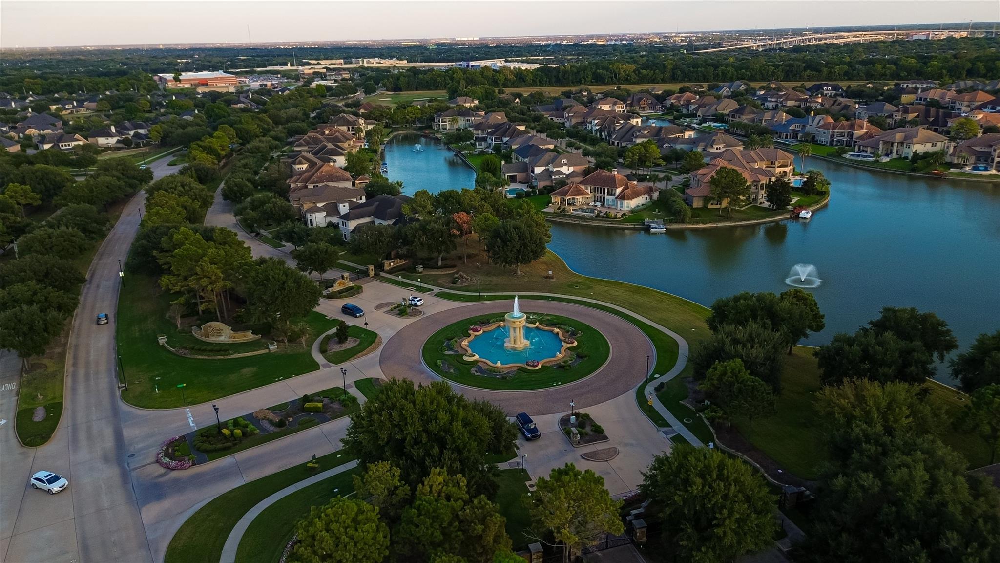 Katy, Texas, 77494, United States, 5 Bedrooms Bedrooms, ,5 BathroomsBathrooms,Residential,For Sale,1976436