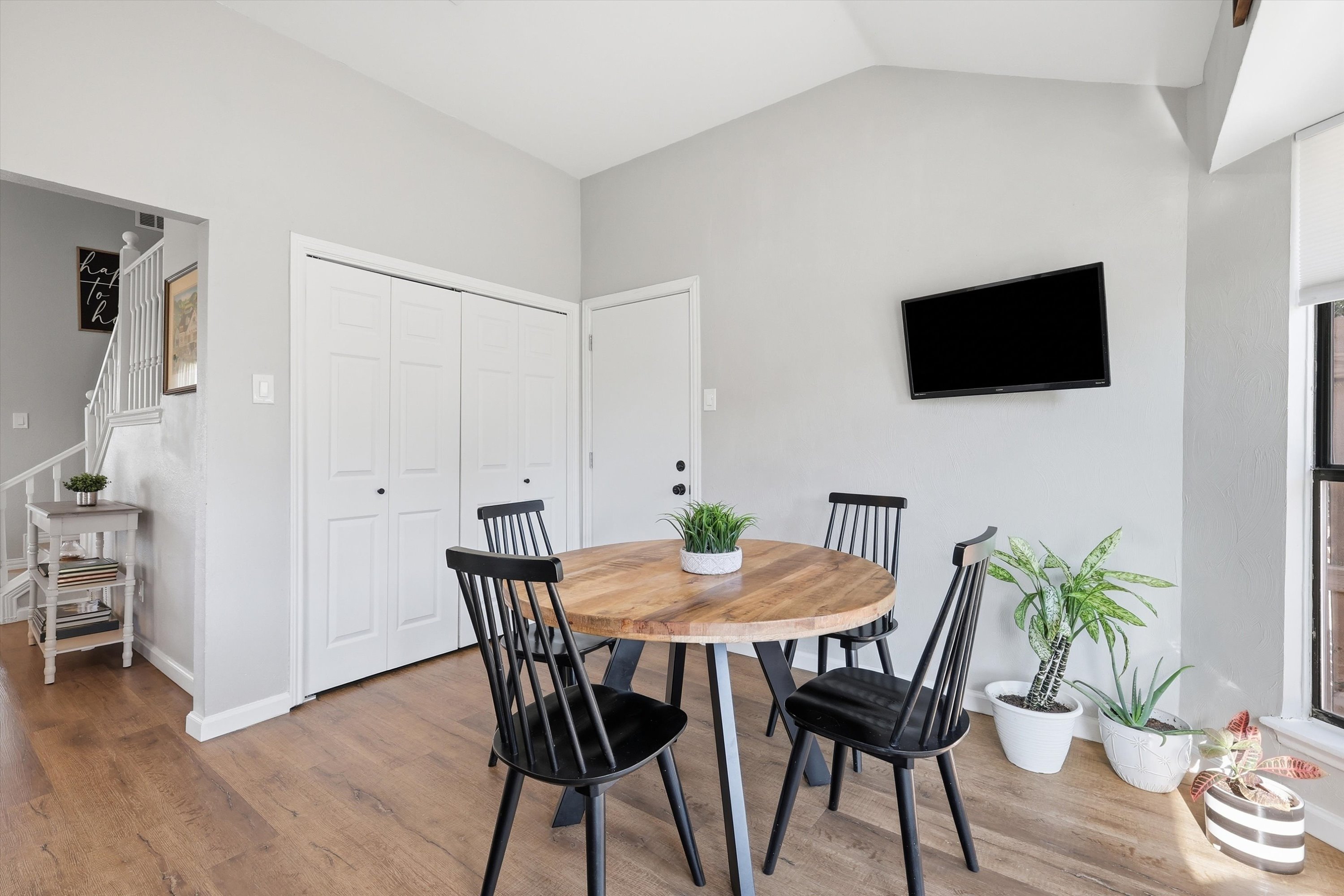  Beautifully Updated in Rowlett with a 2.75% Assumable FHA Loan - 物件實景