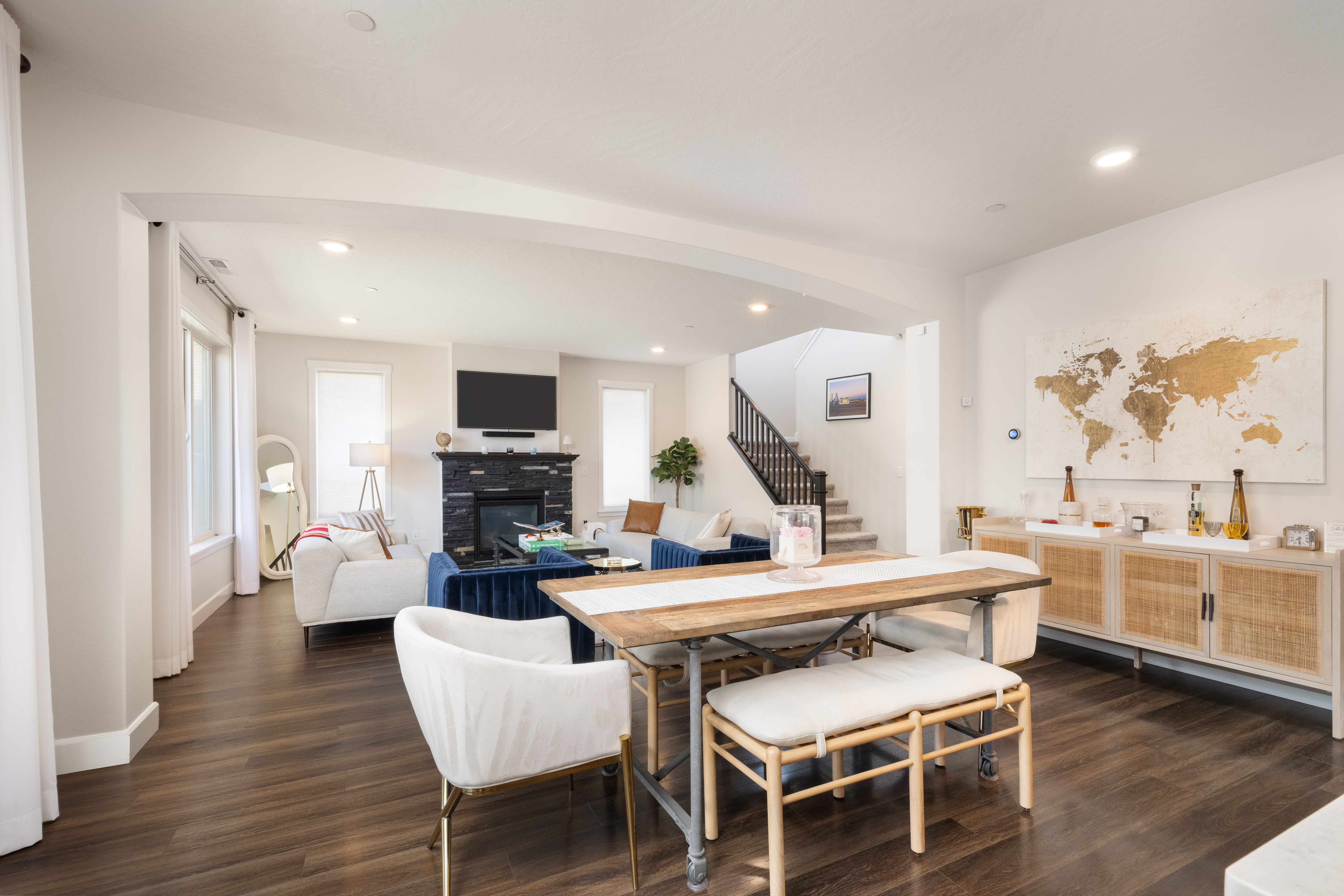  Immaculate Home Private Back yard, Bonus Room - 物件實景