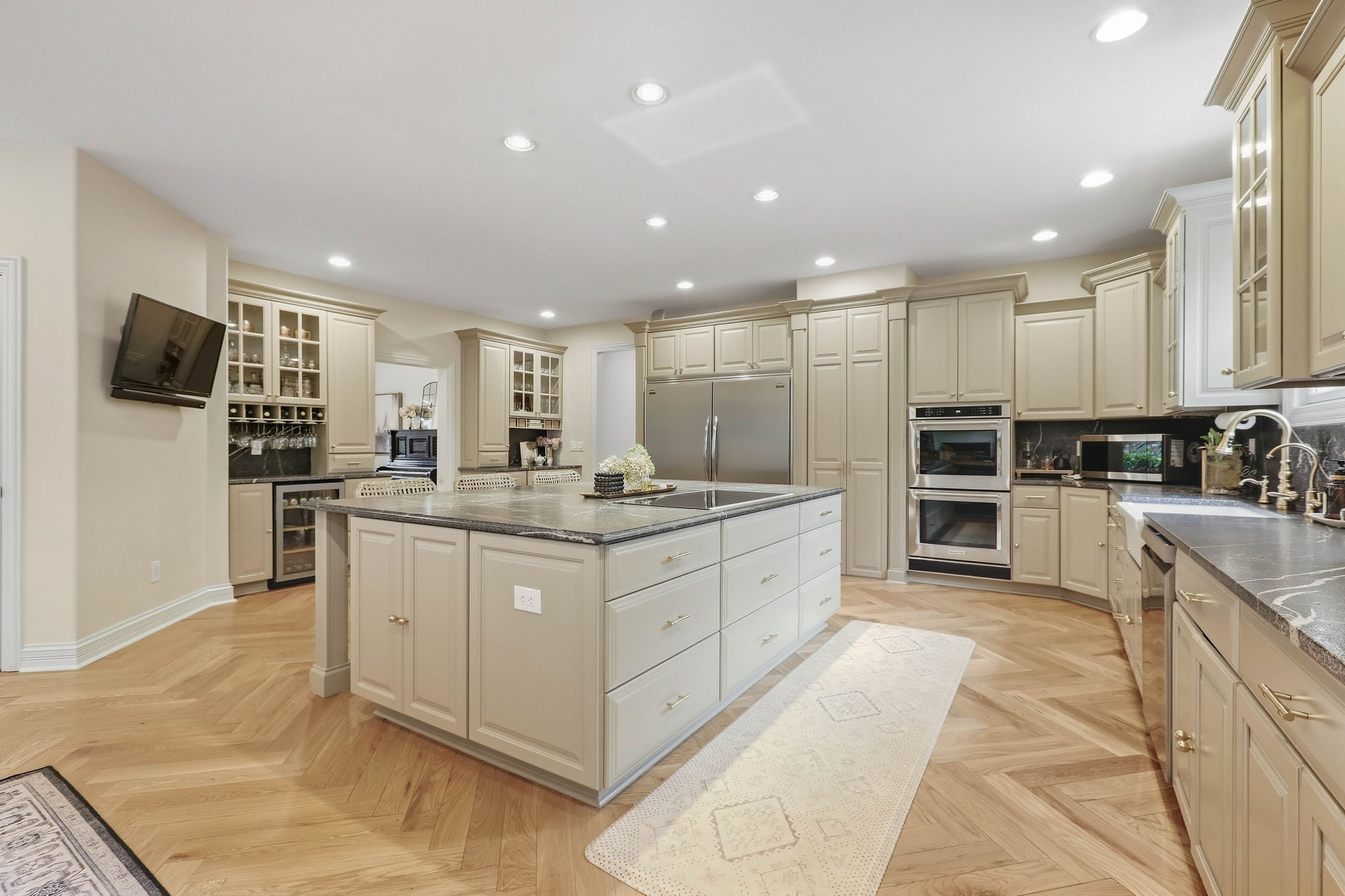  Six Bedroom Zionsville Home Surrounded By Park-Like Acreage - 物件實景