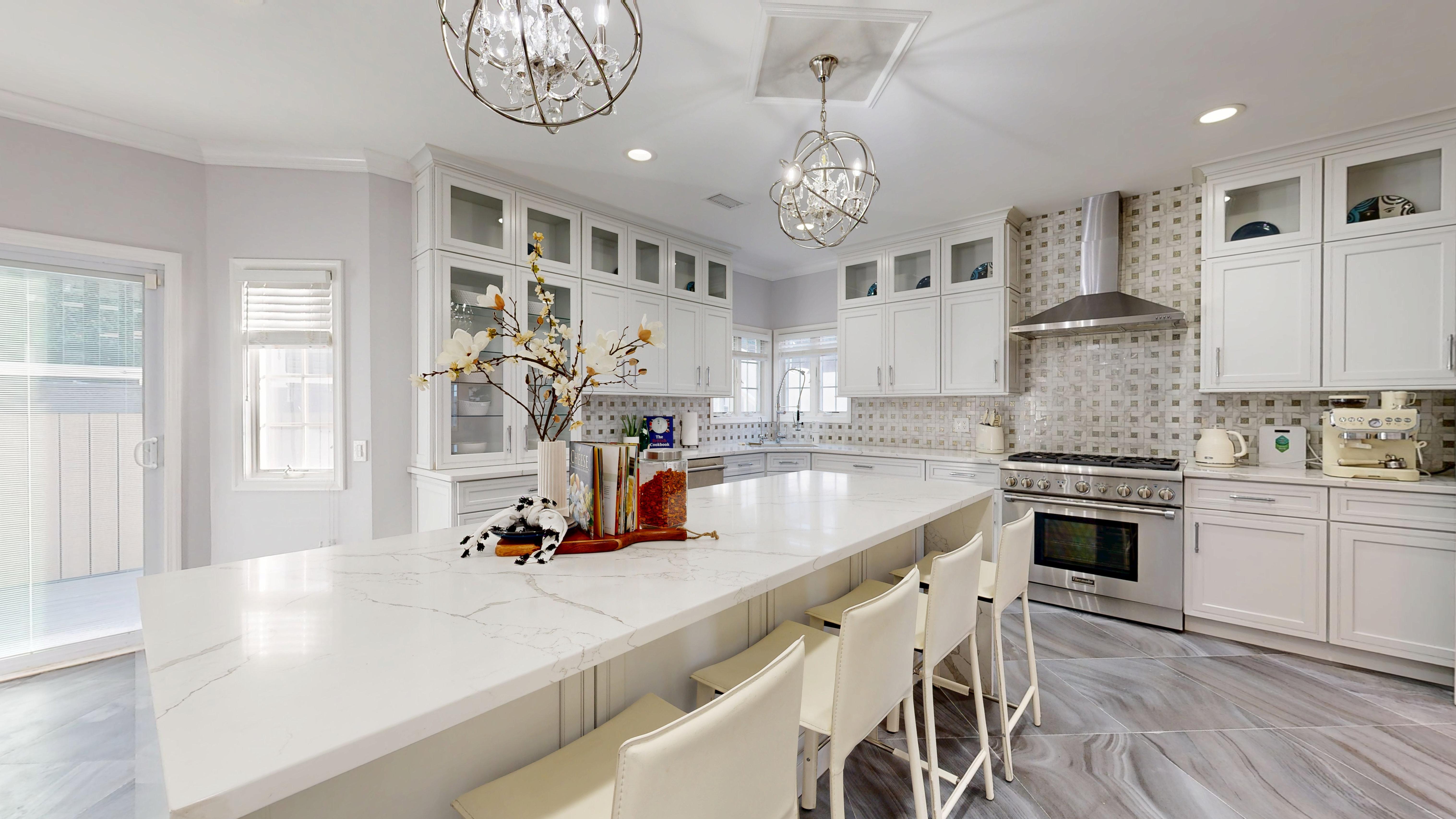 Staten Island, New York, 10301, United States, 6 Bedrooms Bedrooms, ,4 BathroomsBathrooms,Residential,For Sale,1976673