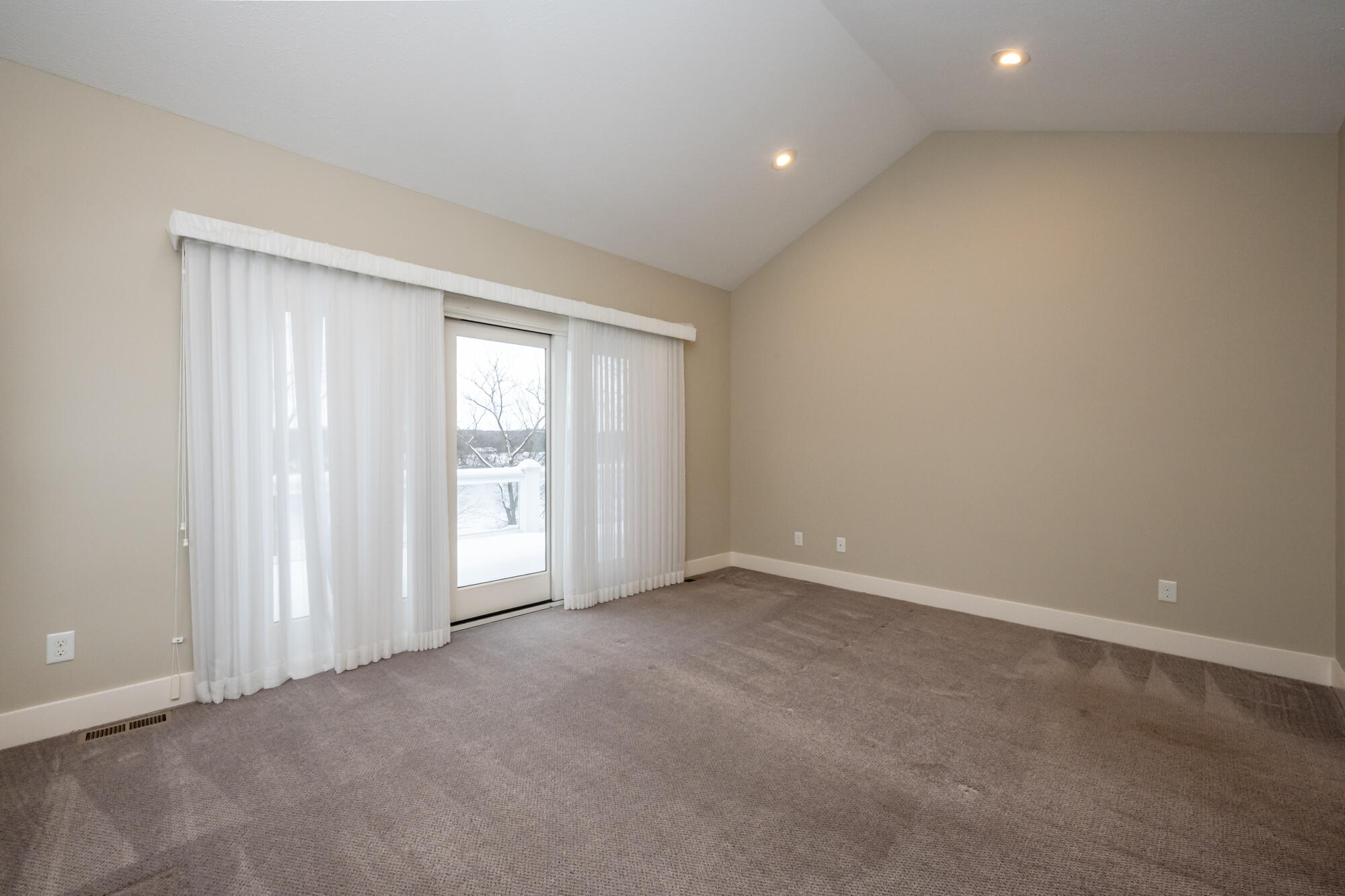 Berrien Springs, Michigan, 49103, United States, 4 Bedrooms Bedrooms, ,4 BathroomsBathrooms,Residential,For Sale,2005199