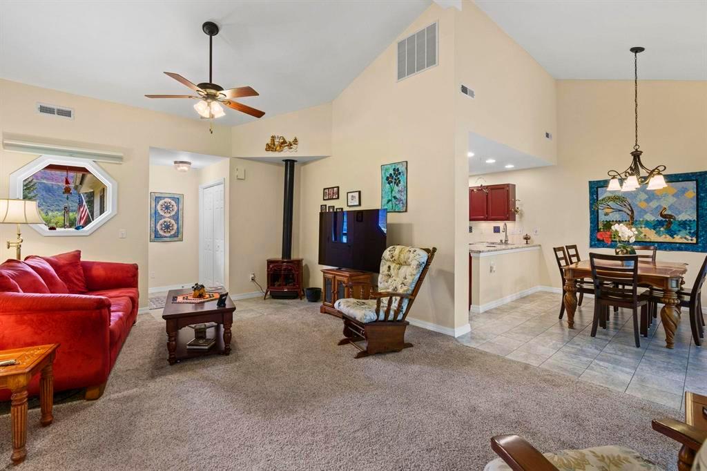 Durango, Colorado, 81301, United States, 3 Bedrooms Bedrooms, ,2 BathroomsBathrooms,Residential,For Sale,1949402
