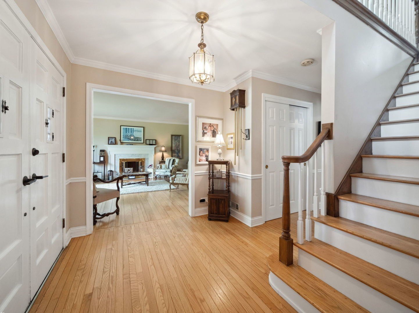 Oak Brook, Illinois, 60523, United States, 5 Bedrooms Bedrooms, ,3 BathroomsBathrooms,Residential,For Sale,2005653