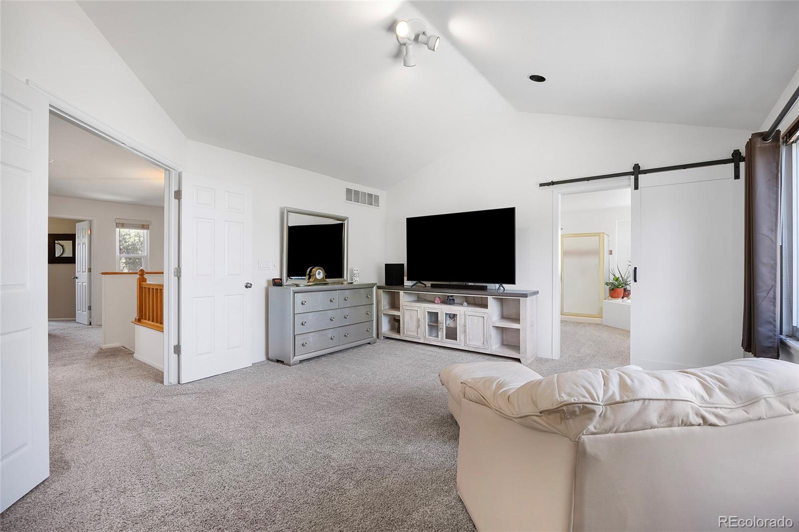 Centennial, Colorado, 80015, United States, 4 Bedrooms Bedrooms, ,3 BathroomsBathrooms,Residential,For Sale,1902637