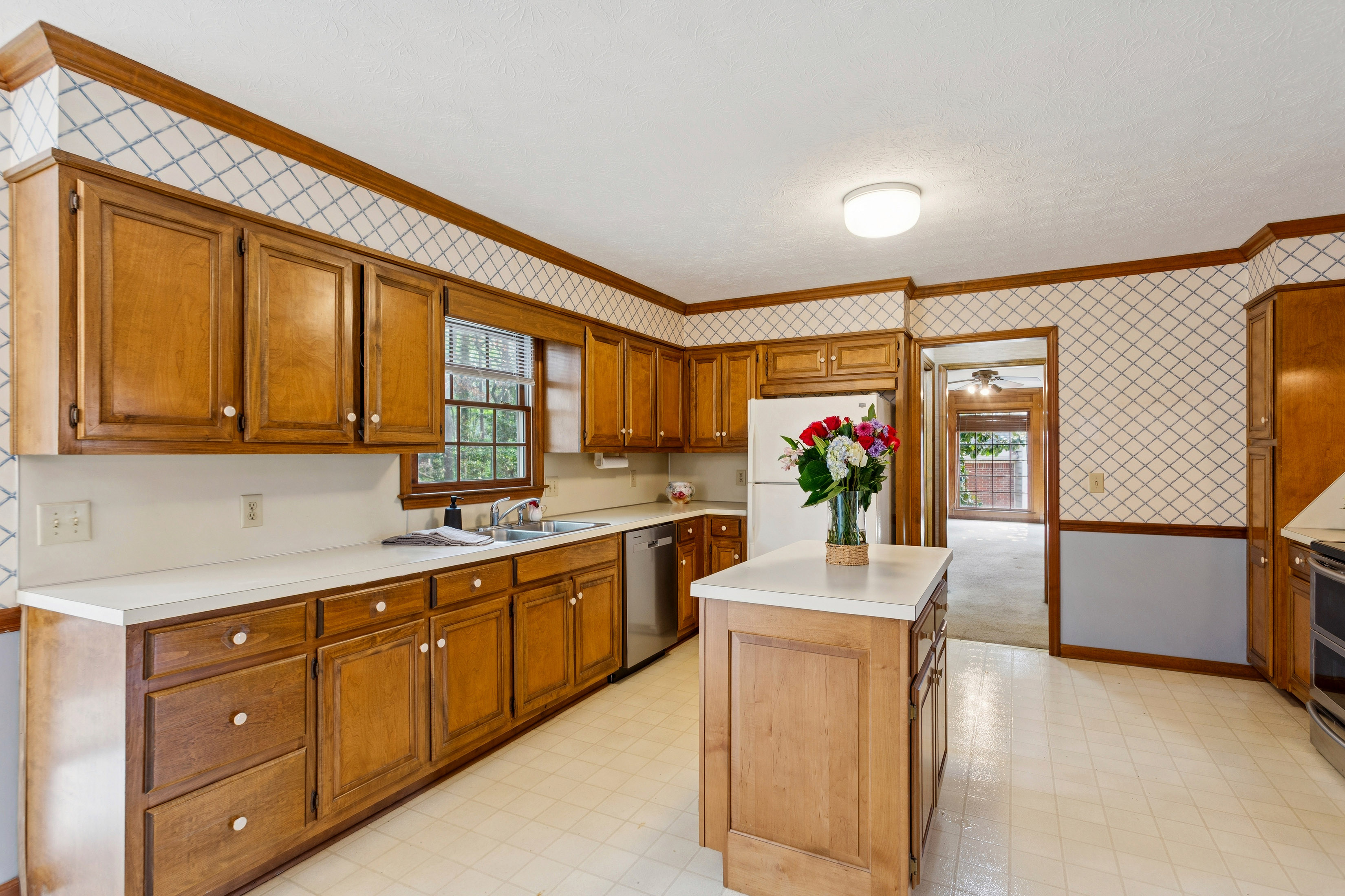  Beautiful Home on Corner Lot in Coveted Princeton Mill Subdivision - 物件實景