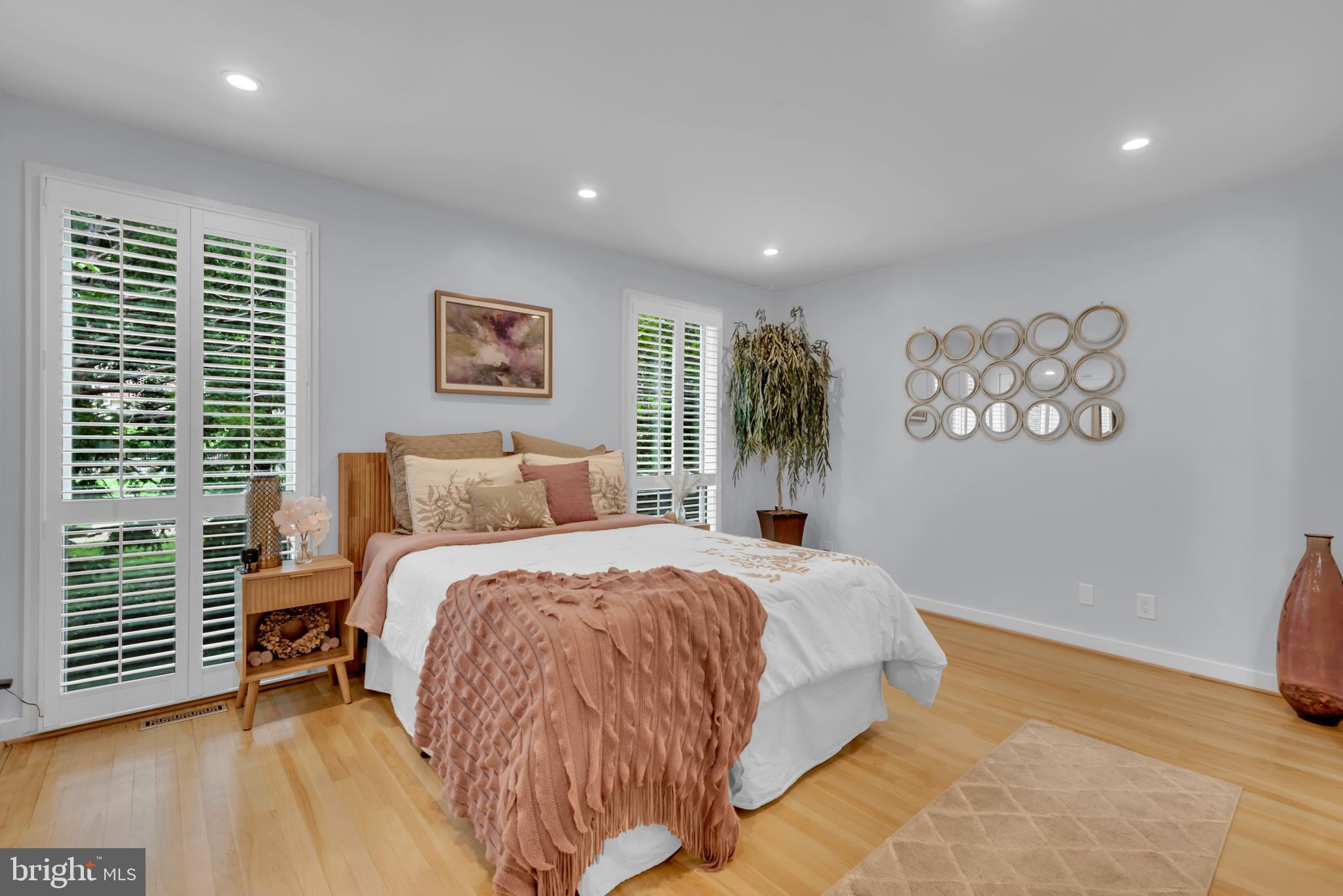 Washington, District of Columbia, 20024, United States, 3 Bedrooms Bedrooms, ,3 BathroomsBathrooms,Residential,For Sale,1943567
