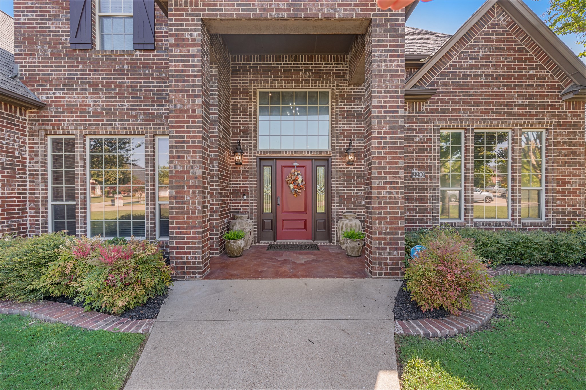 Midlothian, Texas, 76065, United States, 4 Bedrooms Bedrooms, ,3 BathroomsBathrooms,Residential,For Sale,1972696