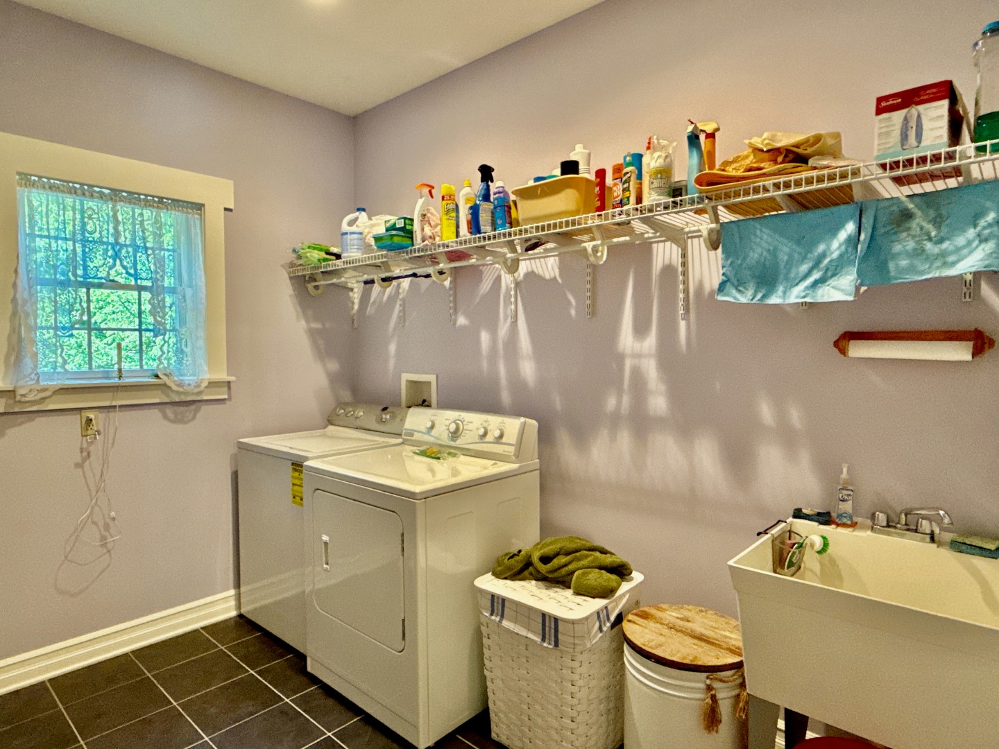 Hawley, Pennsylvania, 18428, United States, 3 Bedrooms Bedrooms, ,4 BathroomsBathrooms,Residential,For Sale,1846687
