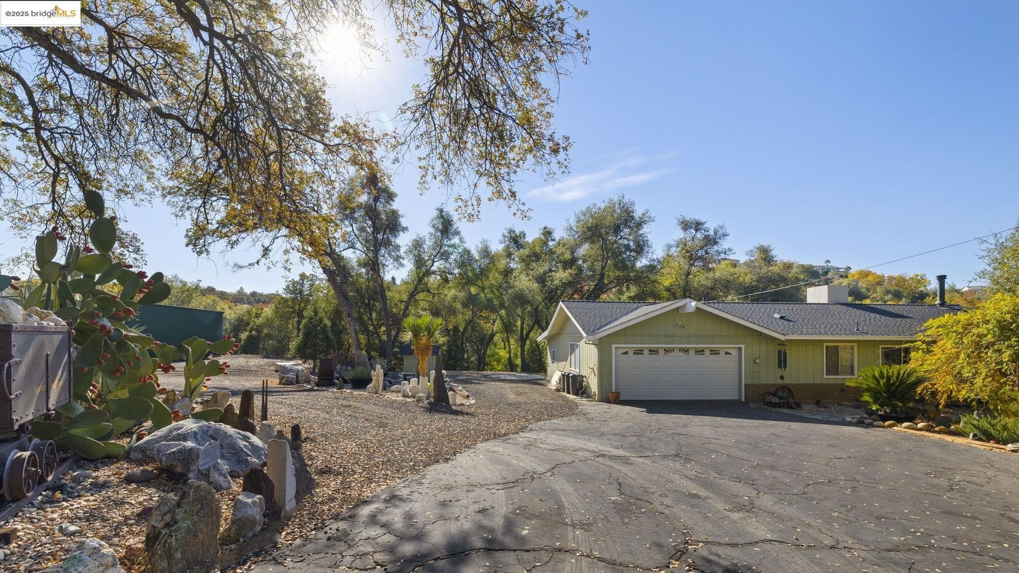 Sonora, California, 95370, United States, 5 Bedrooms Bedrooms, ,4 BathroomsBathrooms,Residential,For Sale,2006245