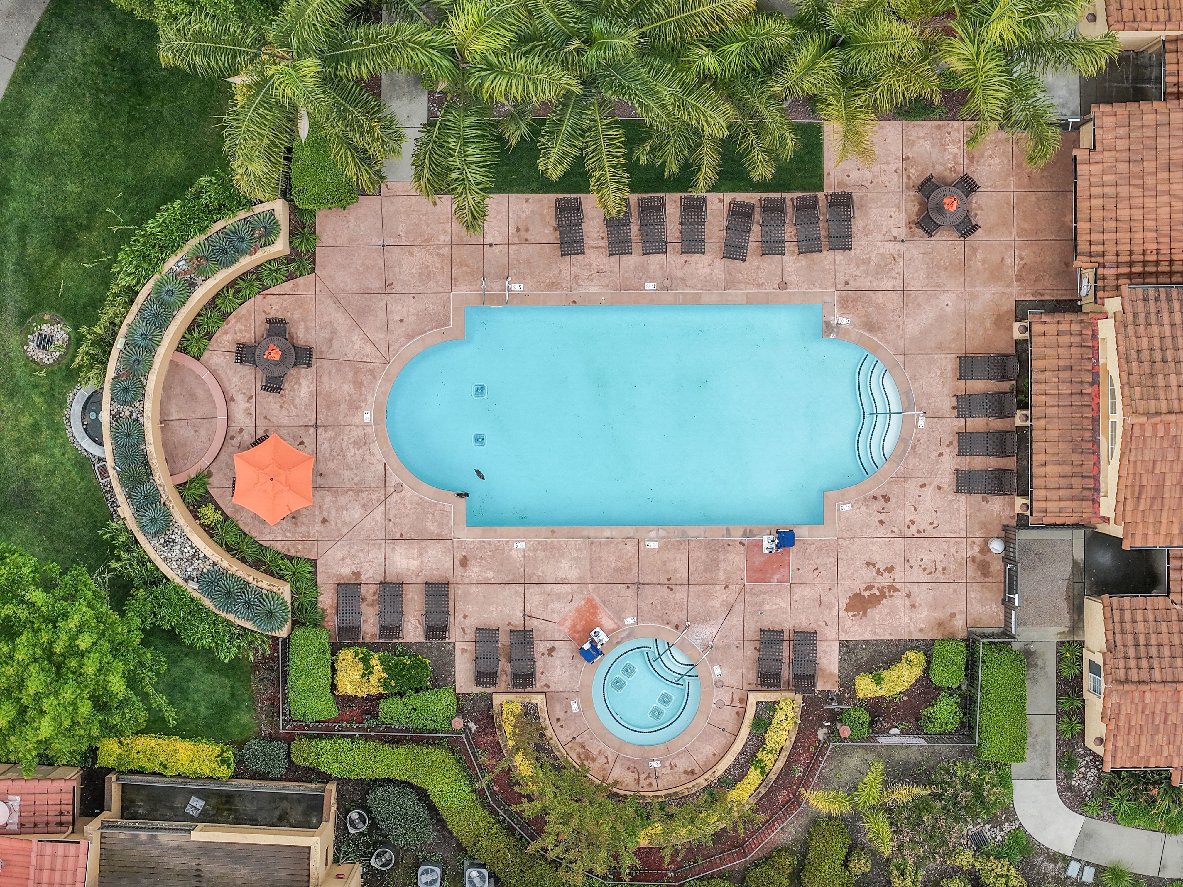  Top-Floor Luxury with Panoramic Canyon Lakes Views in Gated Siena Hills Retreat - 物件實景