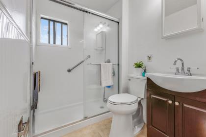 Salinas, California, 93907, United States, 3 Bedrooms Bedrooms, ,2 BathroomsBathrooms,Residential,For Sale,1975182