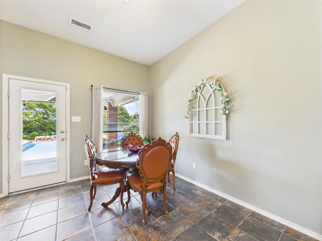 Cedar Hill, Texas, 75104, United States, 4 Bedrooms Bedrooms, ,3 BathroomsBathrooms,Residential,For Sale,1916414