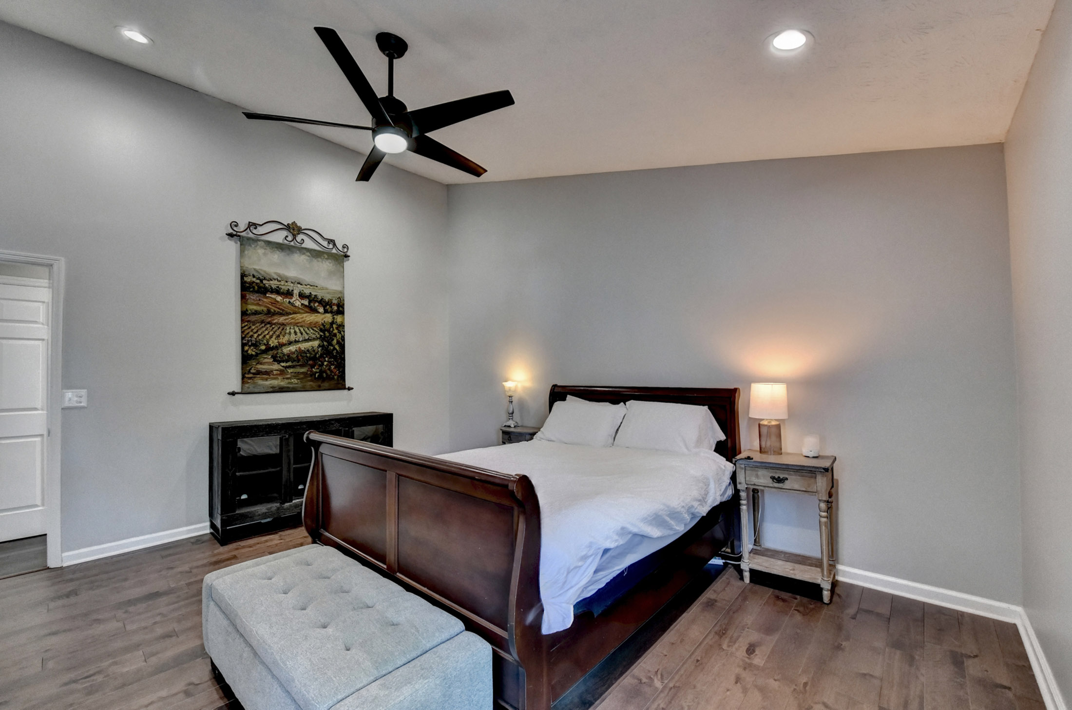  Welcome to this Renovated Home in Keheley Bend - 物件實景
