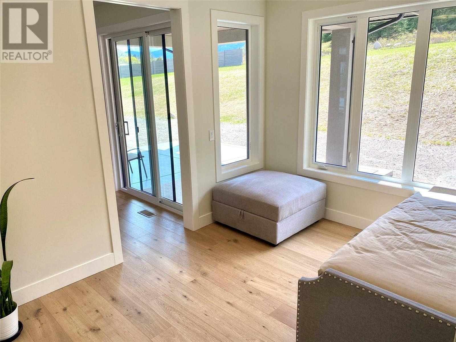 GRAND FORKS, British Columbia, V0H 1H0, CA, 4 Bedrooms Bedrooms, ,4 BathroomsBathrooms,Residential,For Sale,1837825