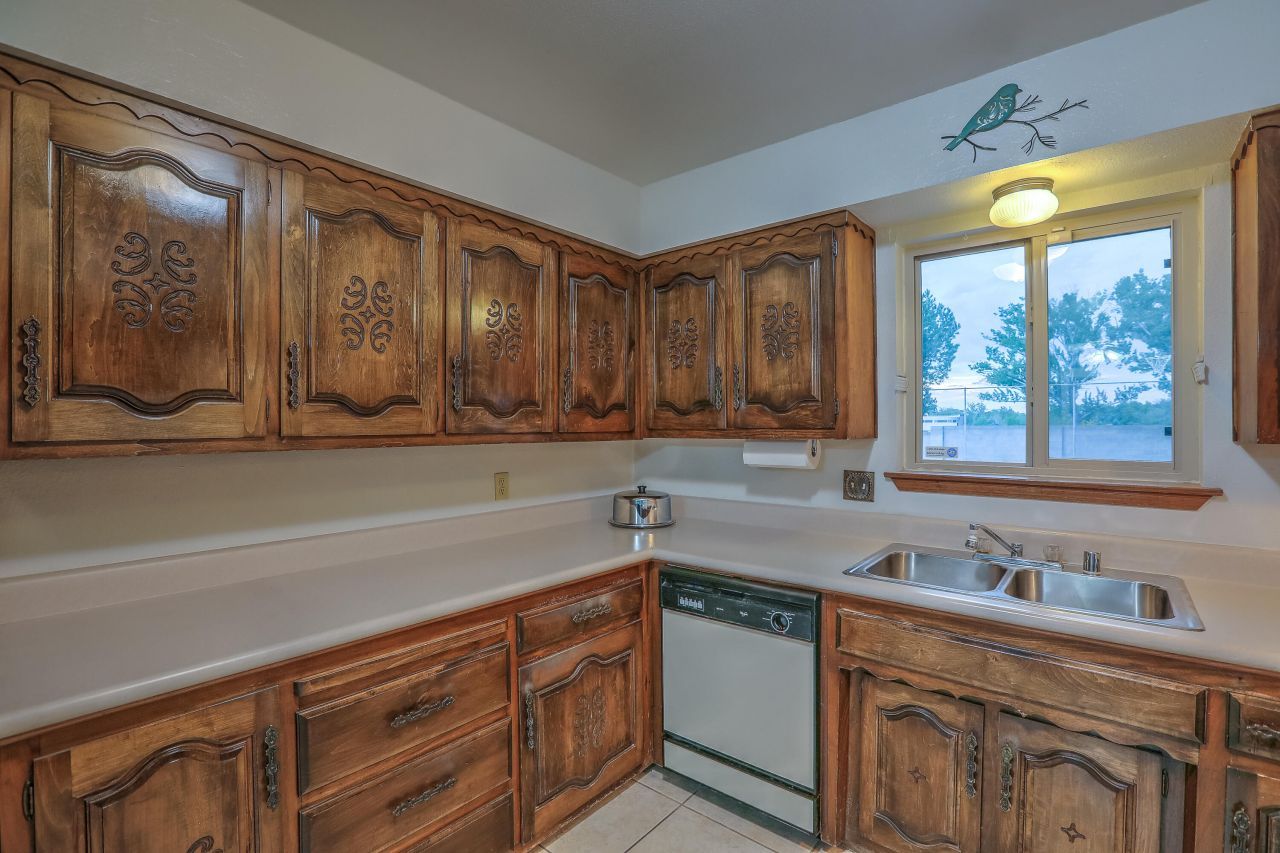Albuquerque, New Mexico, 87109, United States, 4 Bedrooms Bedrooms, ,3 BathroomsBathrooms,Residential,For Sale,1940496
