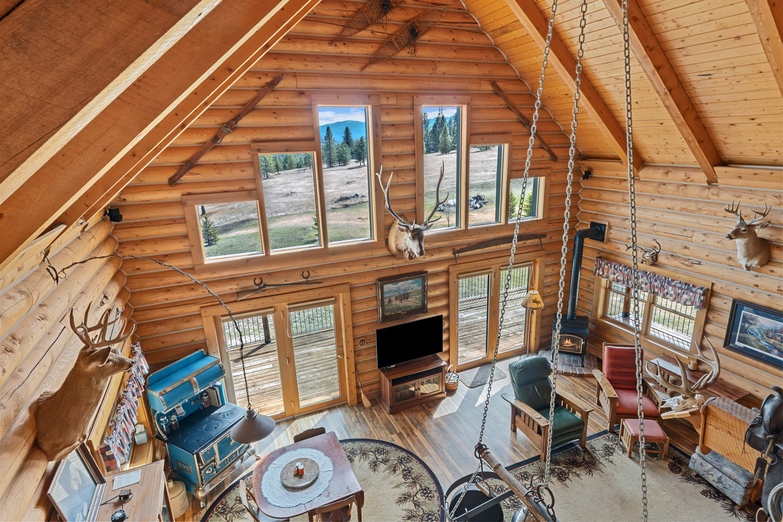 Colville, Washington, 99114, United States, 2 Bedrooms Bedrooms, ,3 BathroomsBathrooms,Residential,For Sale,1763209
