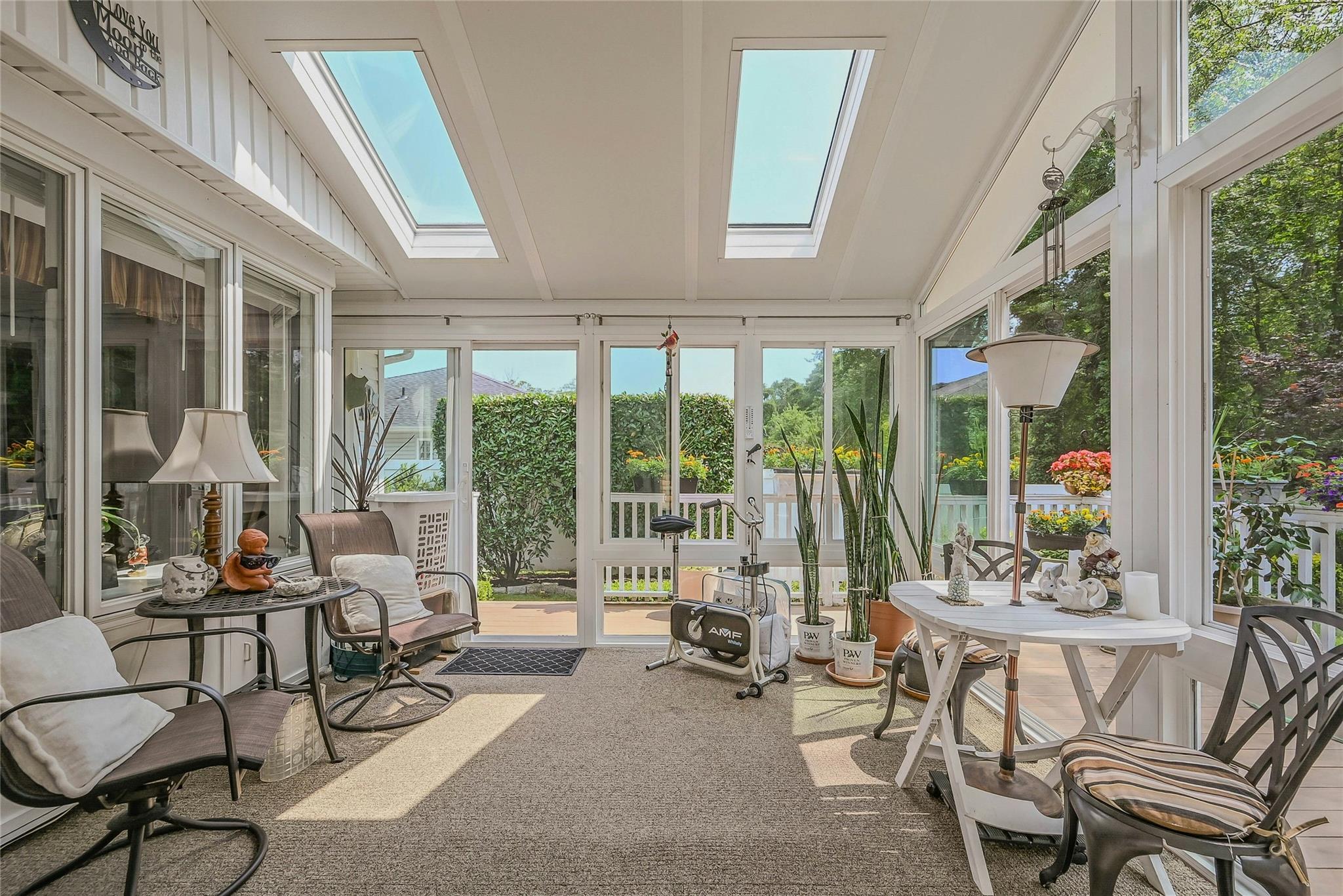 Sayville, New York, 11782, United States, 3 Bedrooms Bedrooms, ,2 BathroomsBathrooms,Residential,For Sale,1892775
