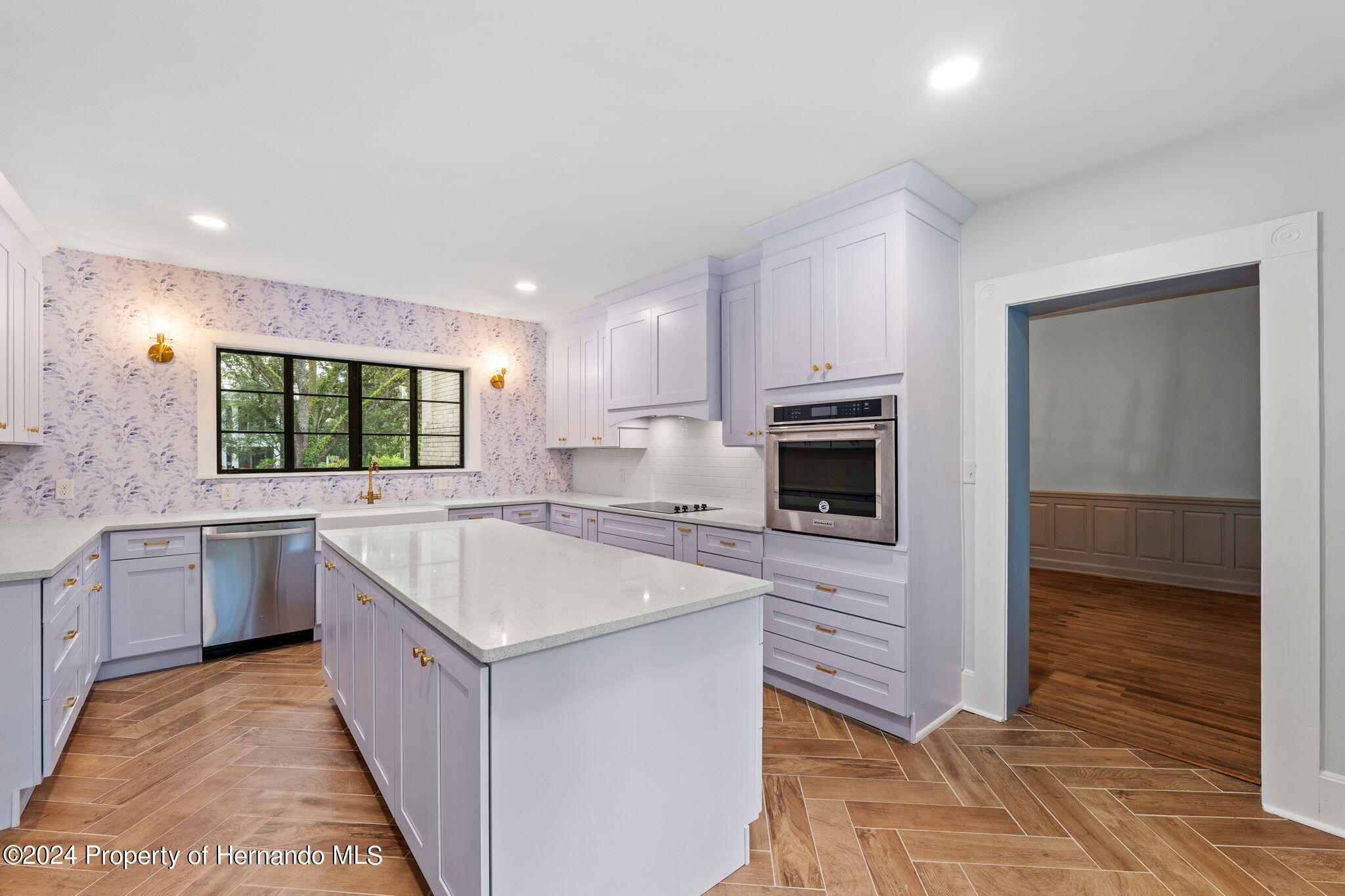 Brooksville, Florida, 34601, United States, 5 Bedrooms Bedrooms, ,3 BathroomsBathrooms,Residential,For Sale,1923467