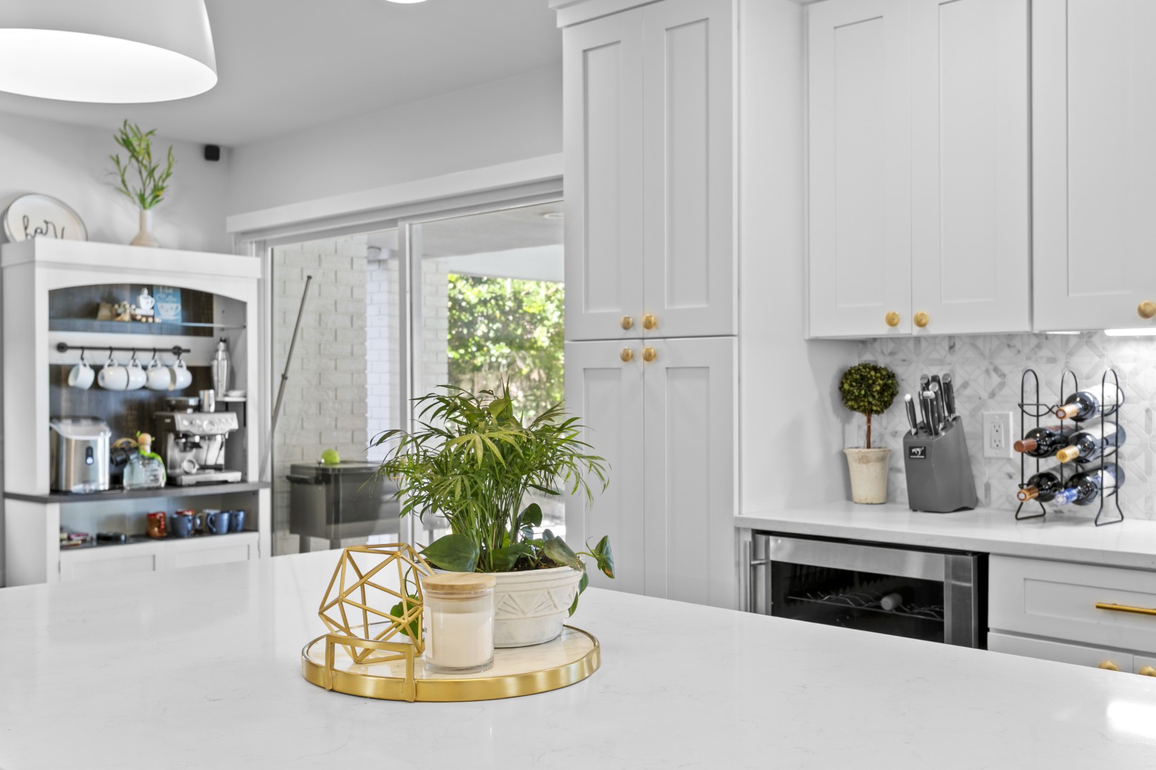 Tampa, Florida, 33629, United States, 4 Bedrooms Bedrooms, ,5 BathroomsBathrooms,Residential,For Sale,2010401