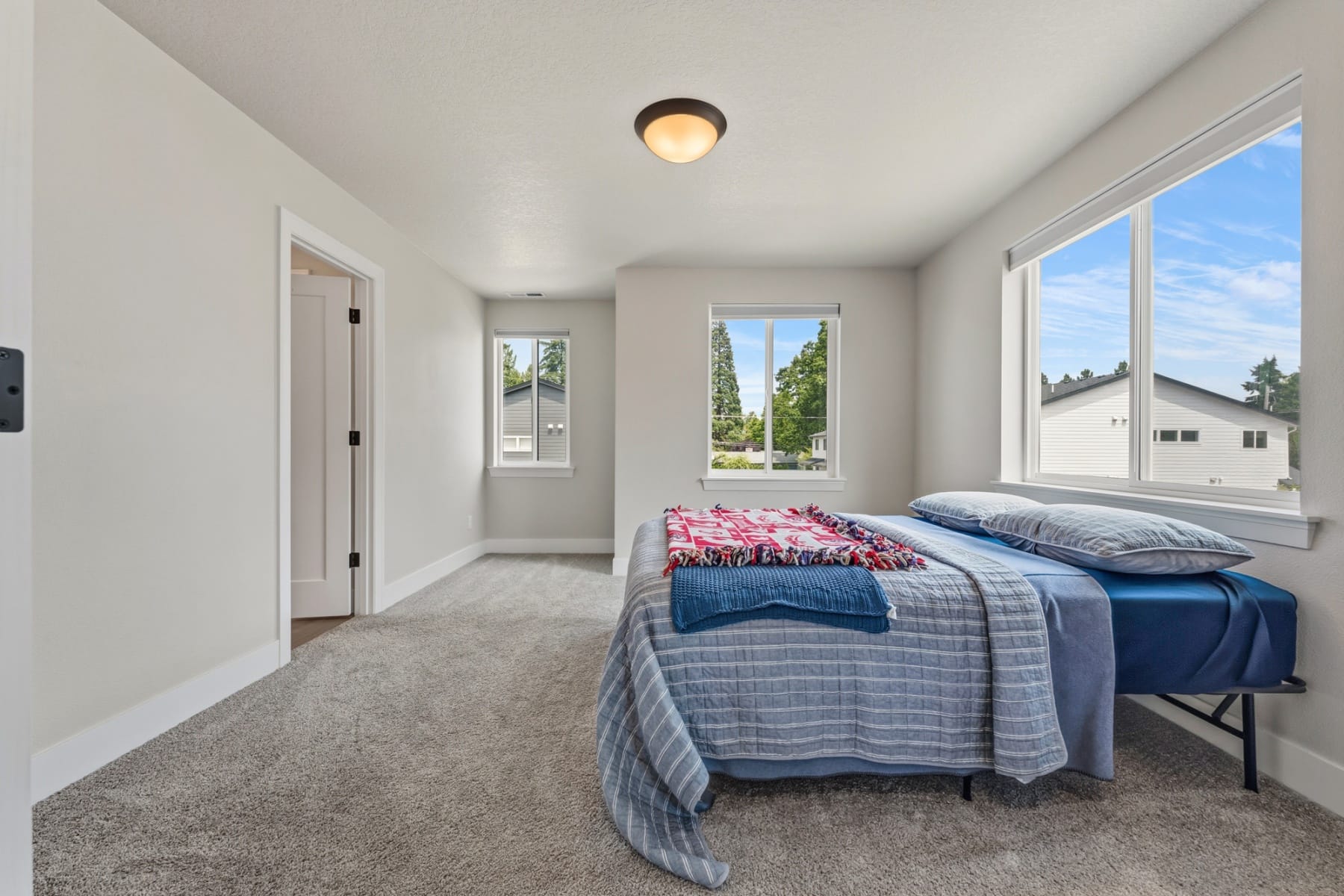  2414 SE MAYBROOK LN Milwaukie, OR 97222 - 物件實景
