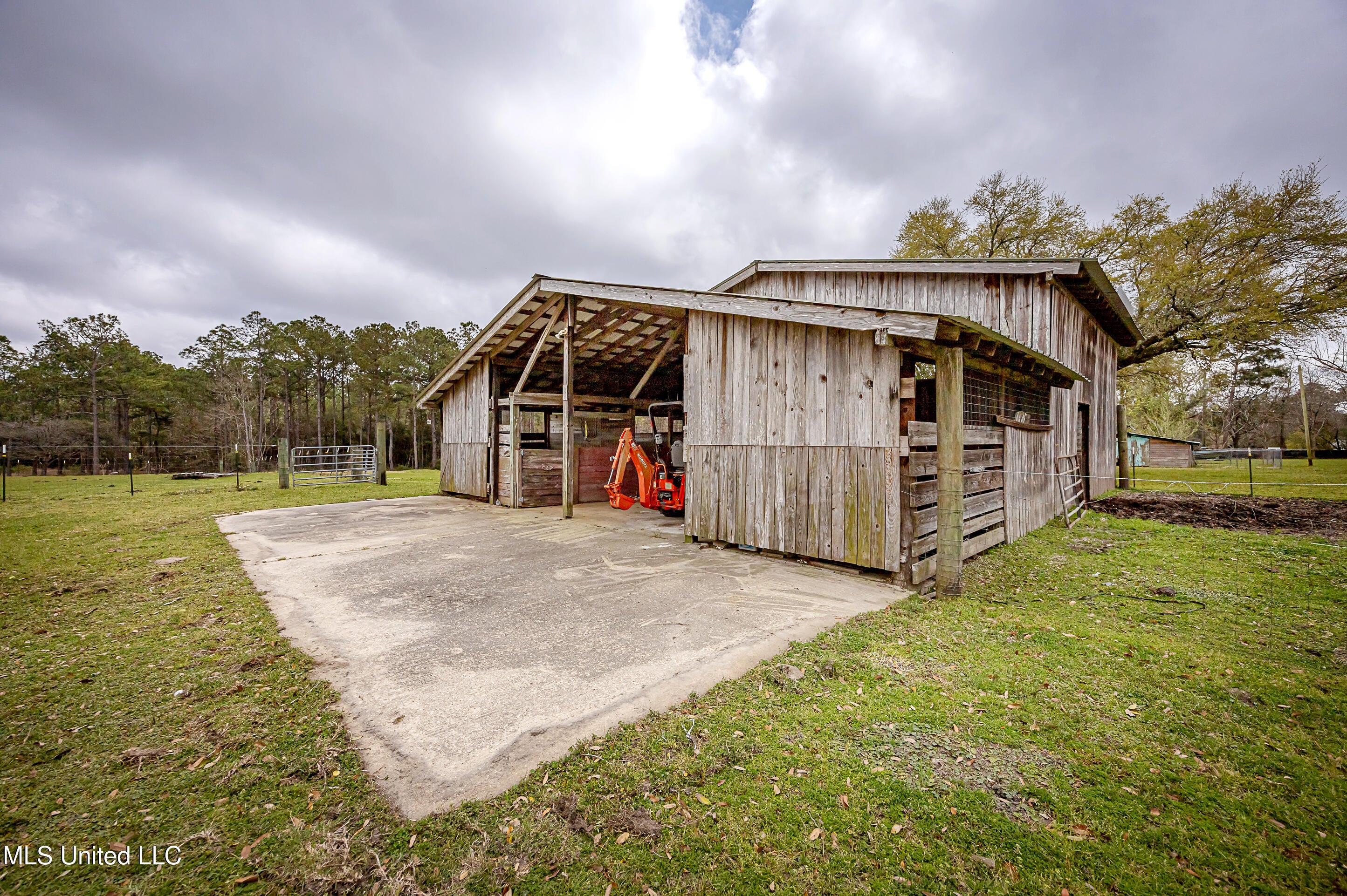 Vancleave, Mississippi, 39565, United States, 4 Bedrooms Bedrooms, ,2 BathroomsBathrooms,Residential,For Sale,1927401