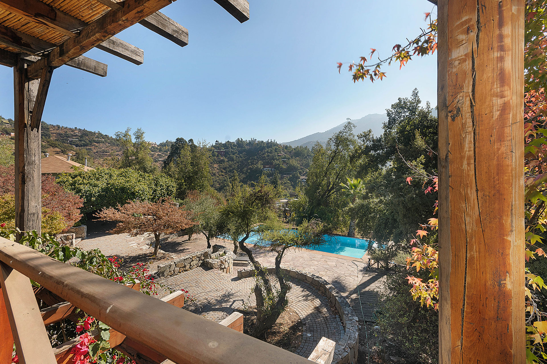  Beautiful Home Surrounded by Nature with Stunning Views - 物件實景