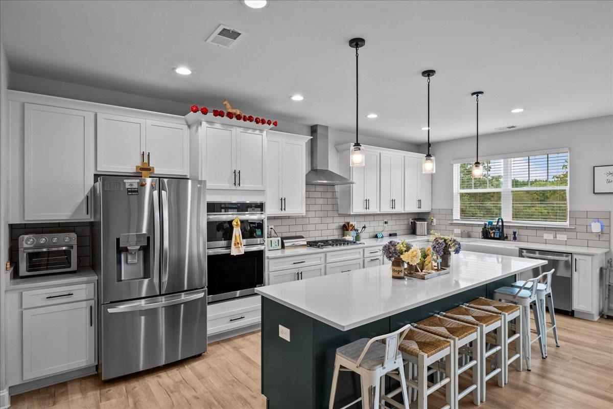 Campobello, South Carolina, 29322, United States, 5 Bedrooms Bedrooms, ,4 BathroomsBathrooms,Residential,For Sale,1978030