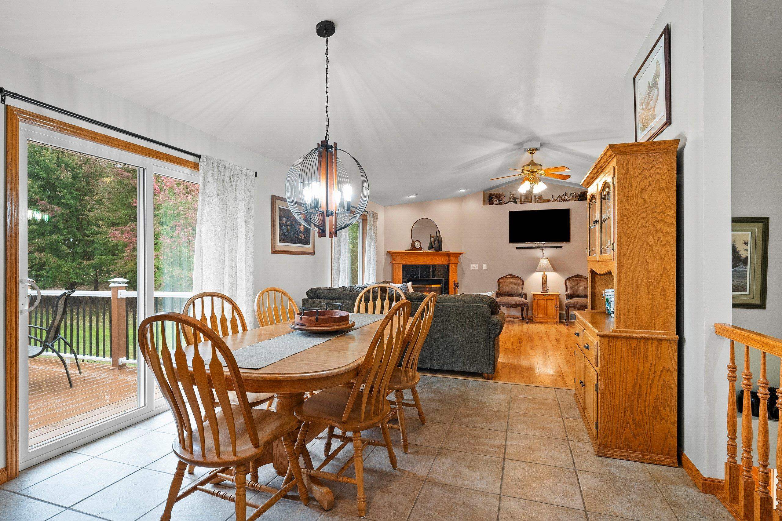 SOBIESKI, Wisconsin, 54171, United States, 5 Bedrooms Bedrooms, ,3 BathroomsBathrooms,Residential,For Sale,1965395