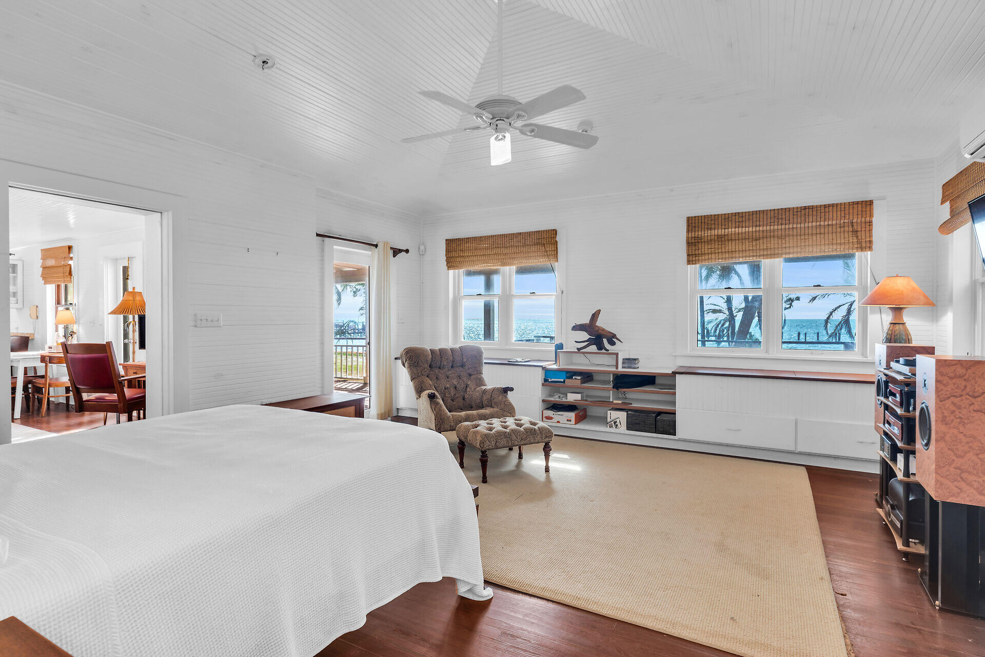 ISLAMORADA, Florida, 33070, United States, 3 Bedrooms Bedrooms, ,3 BathroomsBathrooms,Residential,For Sale,1837711