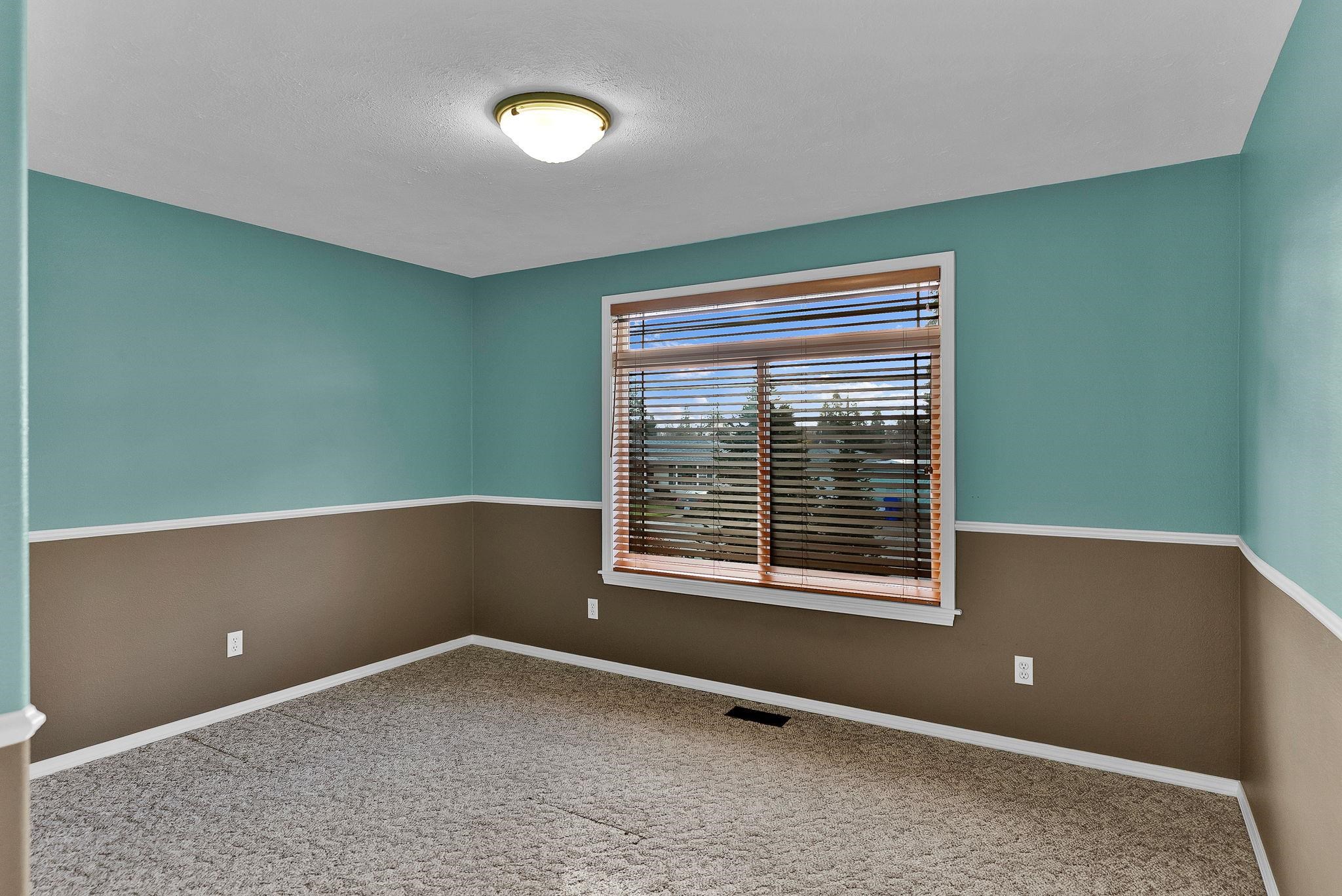 Spokane, Washington, 99216, United States, 4 Bedrooms Bedrooms, ,2 BathroomsBathrooms,Residential,For Sale,2005224