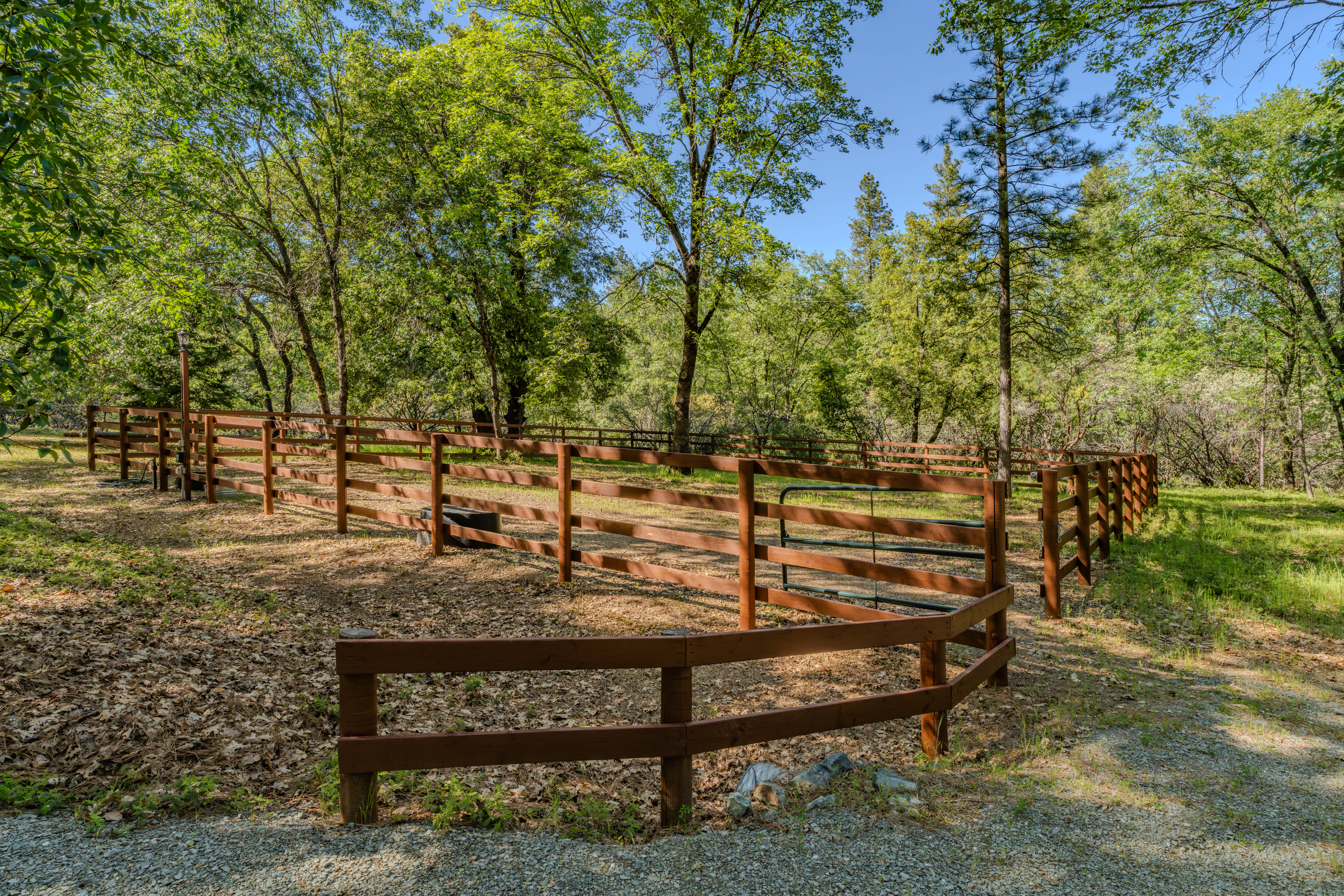  211 Fox Road, Glencoe, CA 95232 - 物件實景