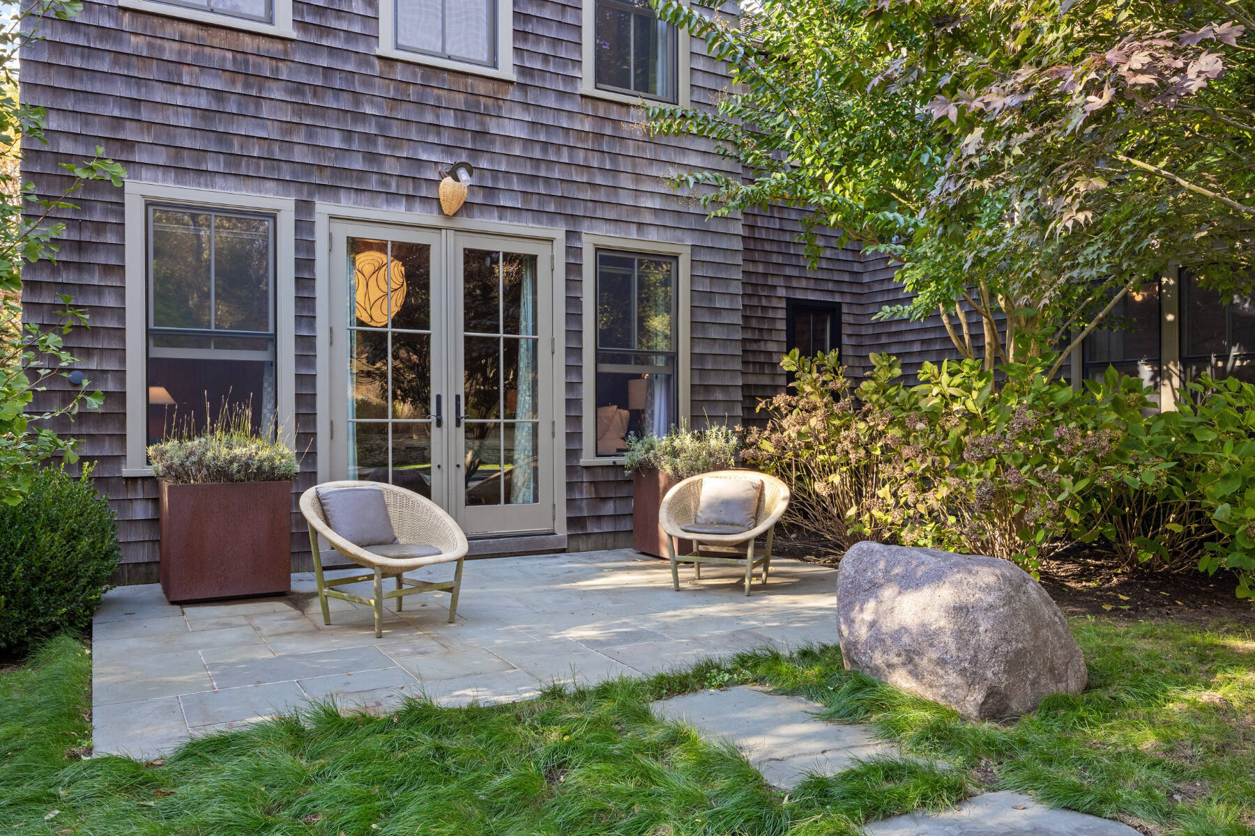  Dazzling East Hampton Compound Featured in Architectural Digest - 物件實景