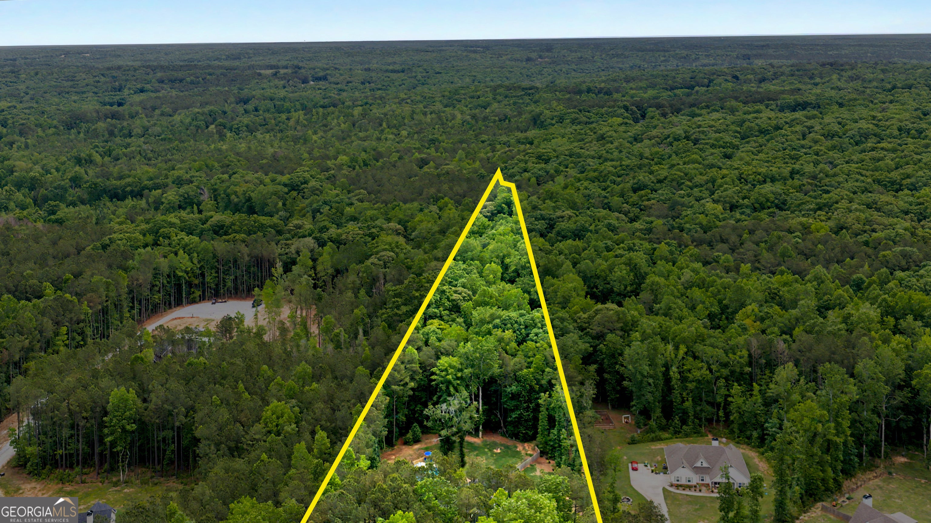 Moreland, Georgia, 30259, United States, 4 Bedrooms Bedrooms, ,3 BathroomsBathrooms,Residential,For Sale,2017822
