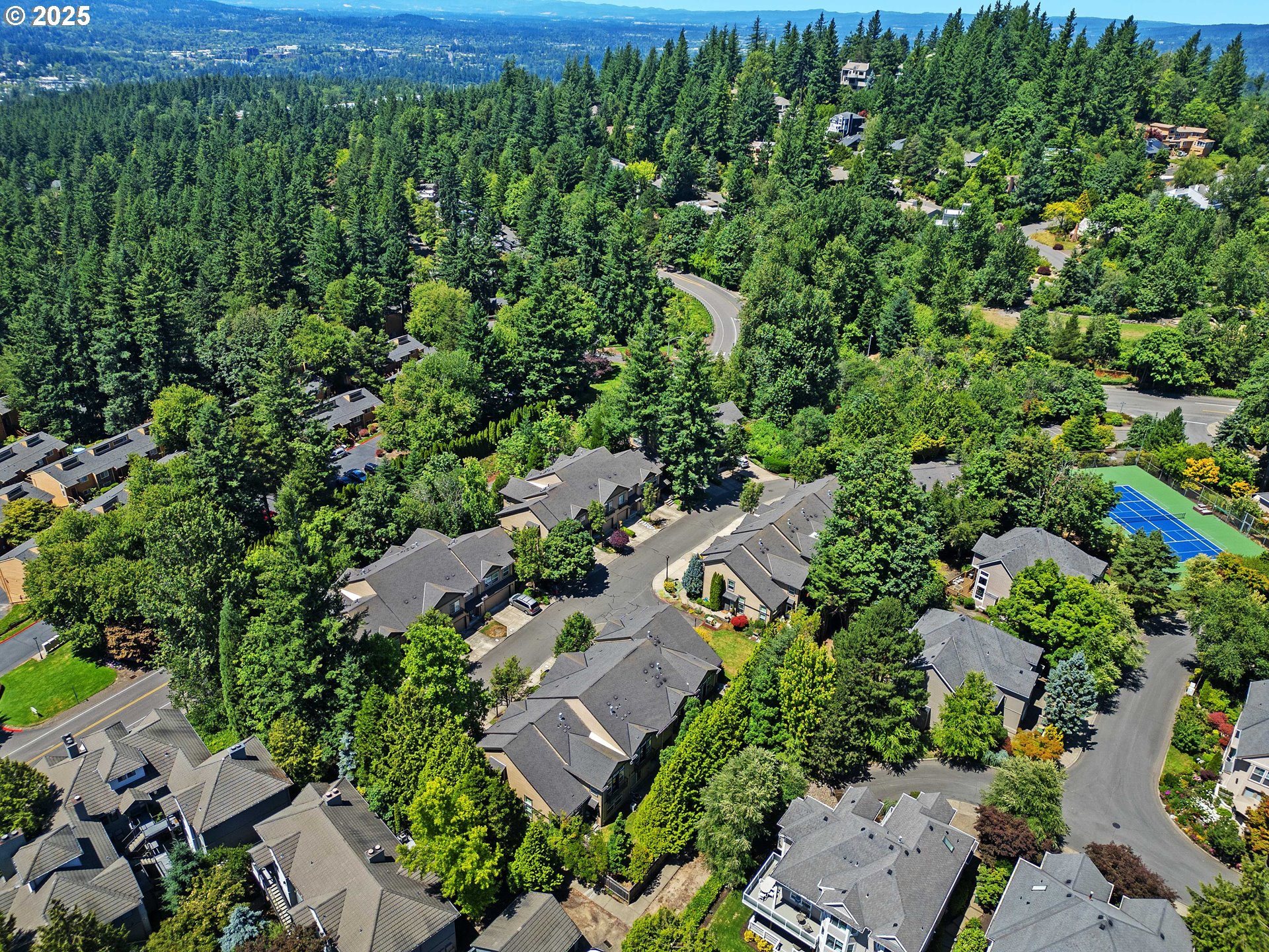 Lake Oswego, Oregon, 97035, United States, 2 Bedrooms Bedrooms, ,2 BathroomsBathrooms,Residential,For Sale,1889875