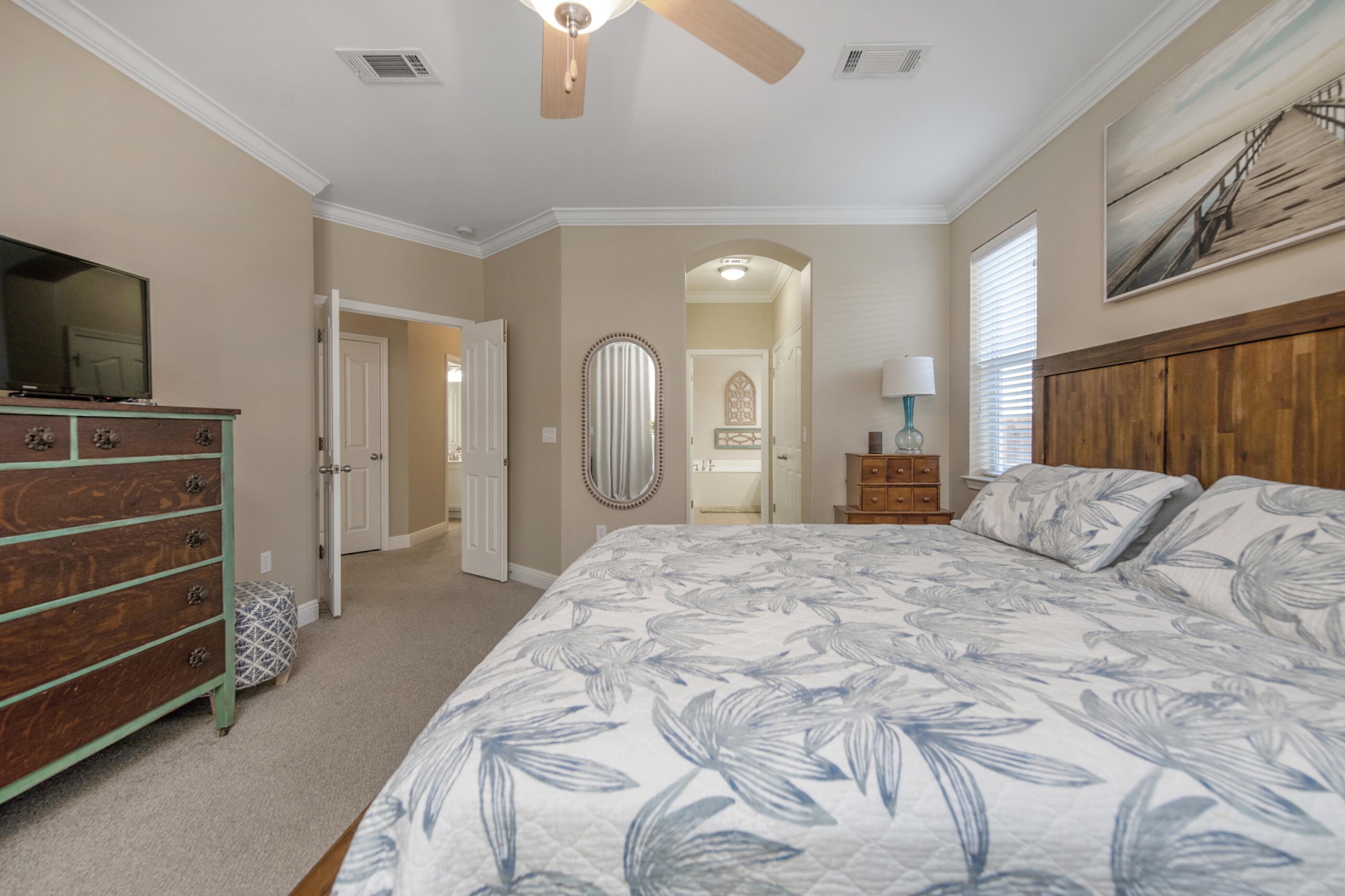 Mary Esther, Florida, 32569, United States, 5 Bedrooms Bedrooms, ,3 BathroomsBathrooms,Residential,For Sale,1940408