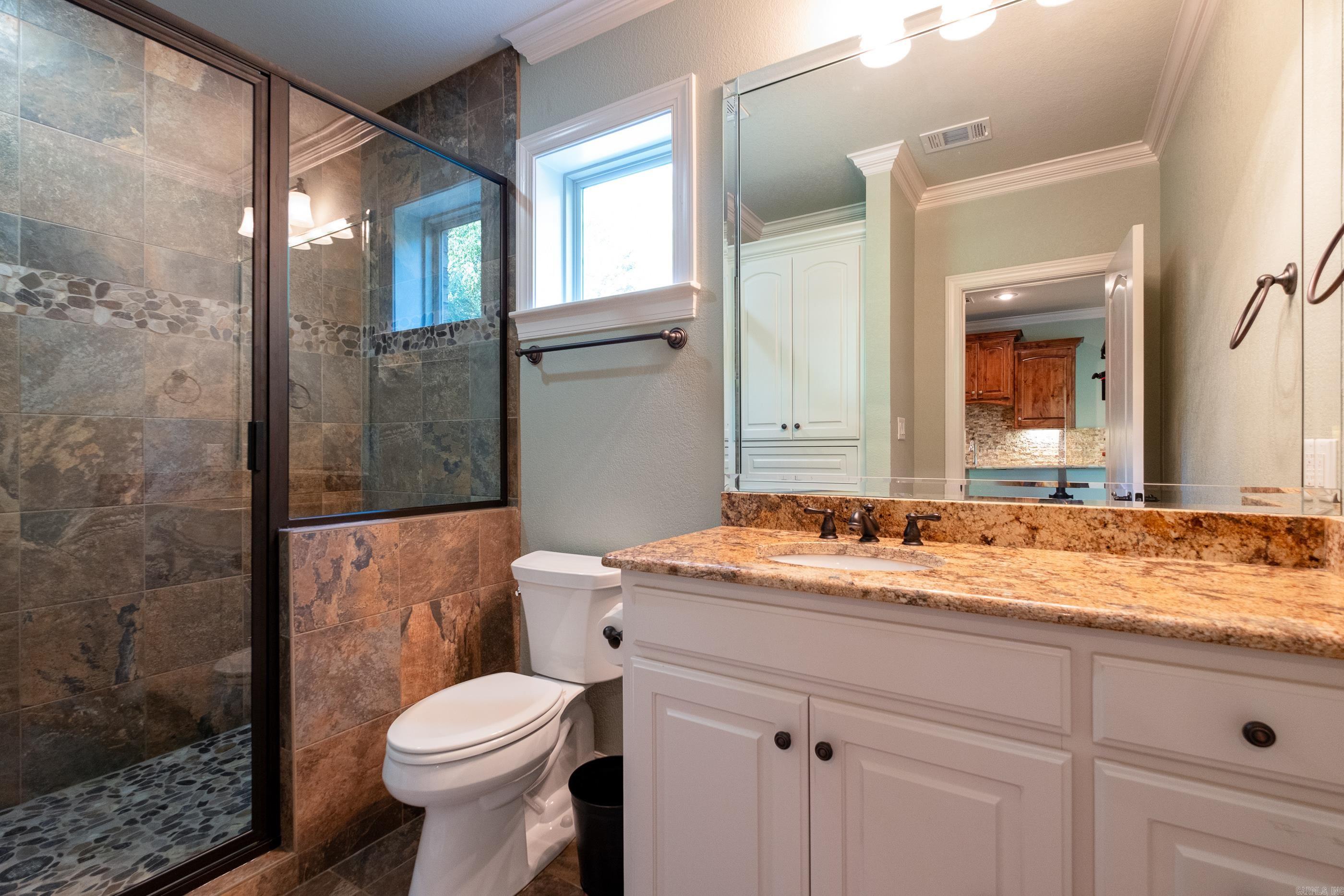 Little Rock, Arkansas, 72211, United States, 4 Bedrooms Bedrooms, ,5 BathroomsBathrooms,Residential,For Sale,1989336