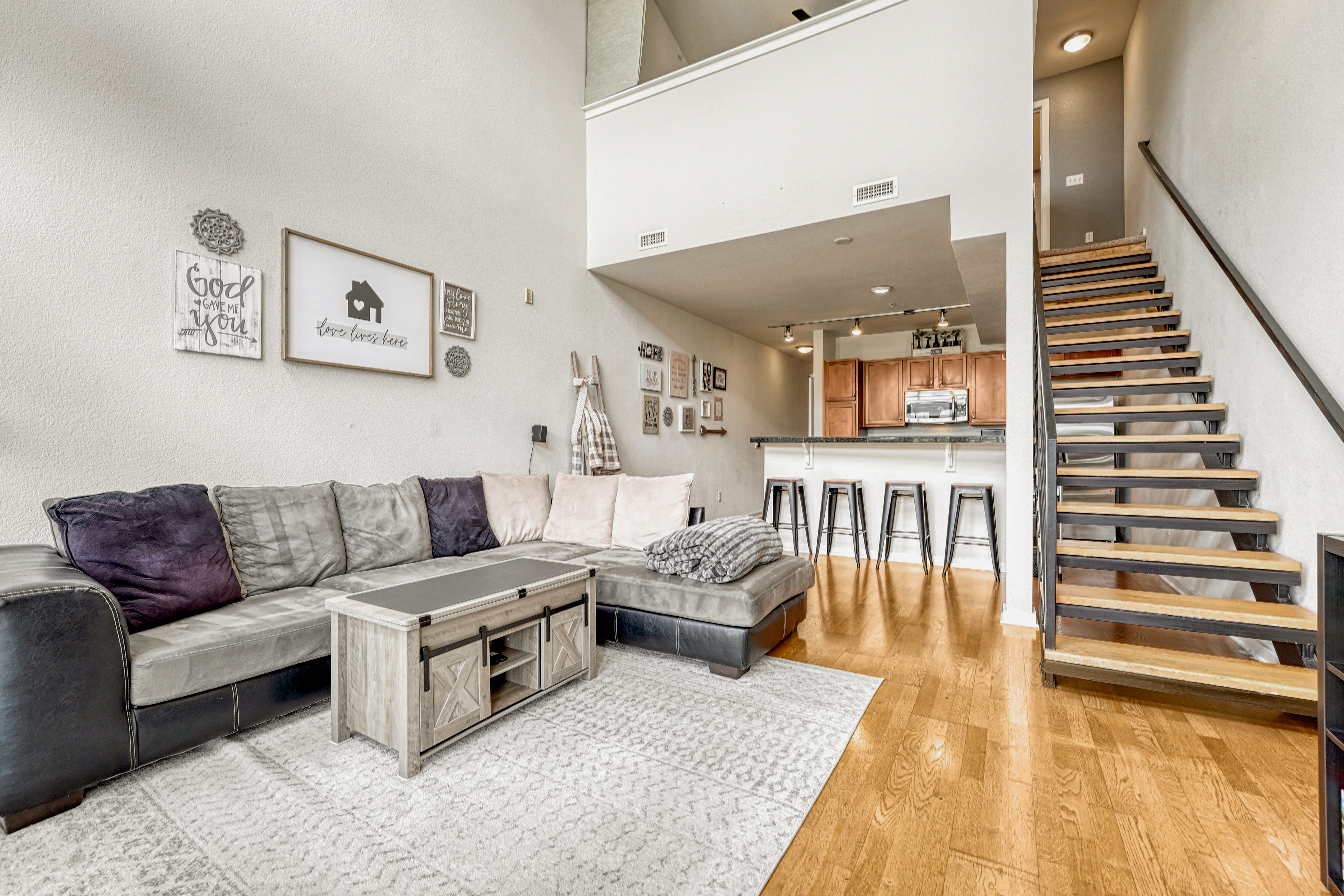  Welcome to The Lofts at Belmar - 物件實景