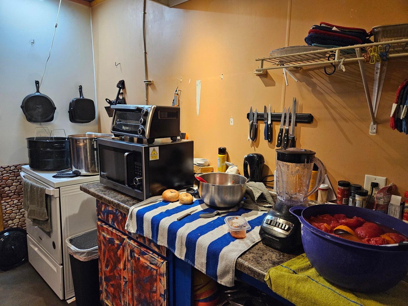 Aurora, Missouri, 65605, United States, 4 Bedrooms Bedrooms, ,2 BathroomsBathrooms,Residential,For Sale,1943592