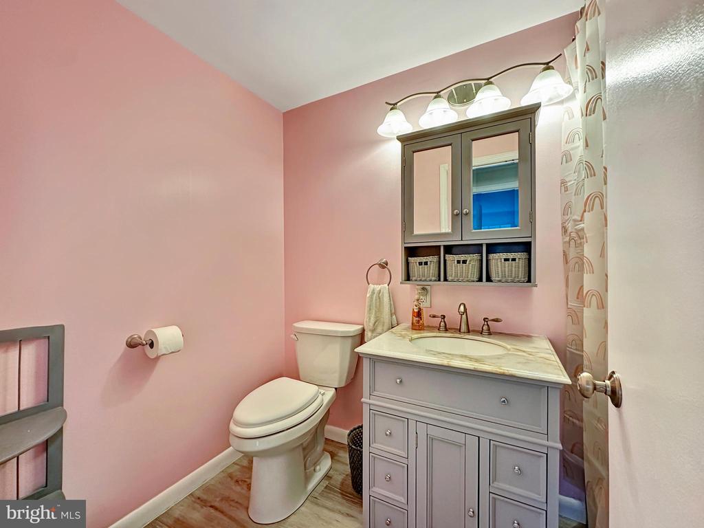 Cherry Hill, New Jersey, 08034, United States, 4 Bedrooms Bedrooms, ,4 BathroomsBathrooms,Residential,For Sale,1990479