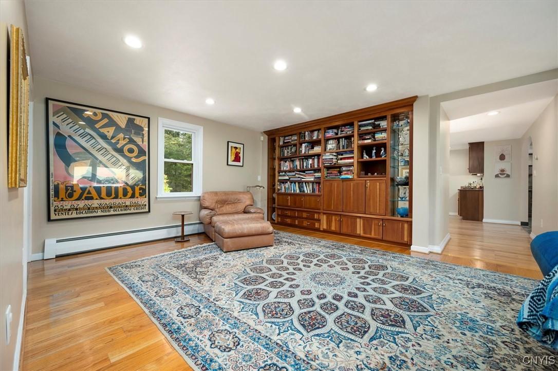 Frankfort, New York, 13413, United States, 5 Bedrooms Bedrooms, ,3 BathroomsBathrooms,Residential,For Sale,1939767