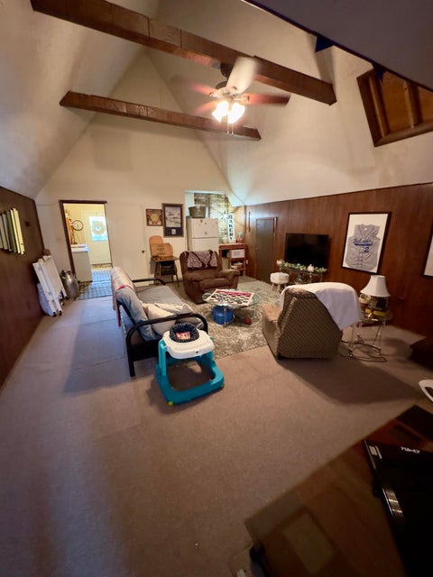 Albany, Kentucky, 42602, United States, 4 Bedrooms Bedrooms, ,2 BathroomsBathrooms,Residential,For Sale,1905722
