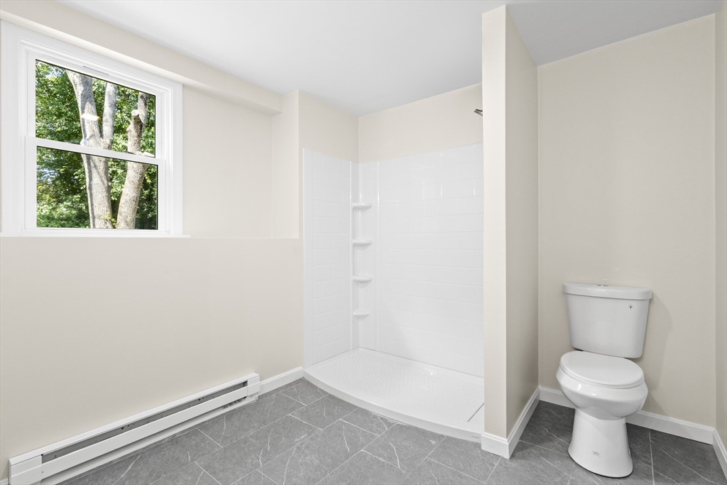 Swansea, Massachusetts, 02777, United States, 3 Bedrooms Bedrooms, ,2 BathroomsBathrooms,Residential,For Sale,2005350