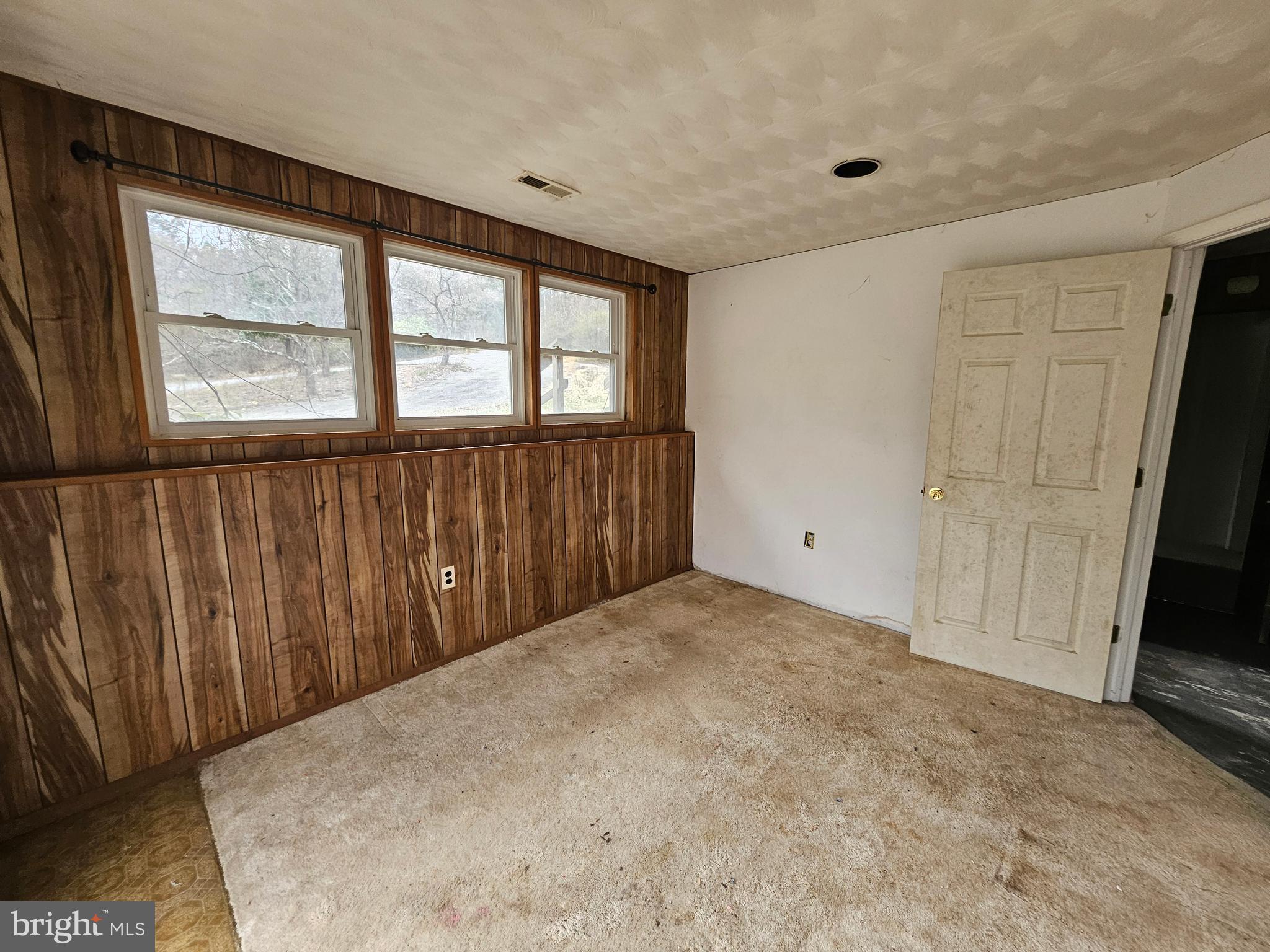 Millersville, Maryland, 21108, United States, 5 Bedrooms Bedrooms, ,3 BathroomsBathrooms,Residential,For Sale,1881579
