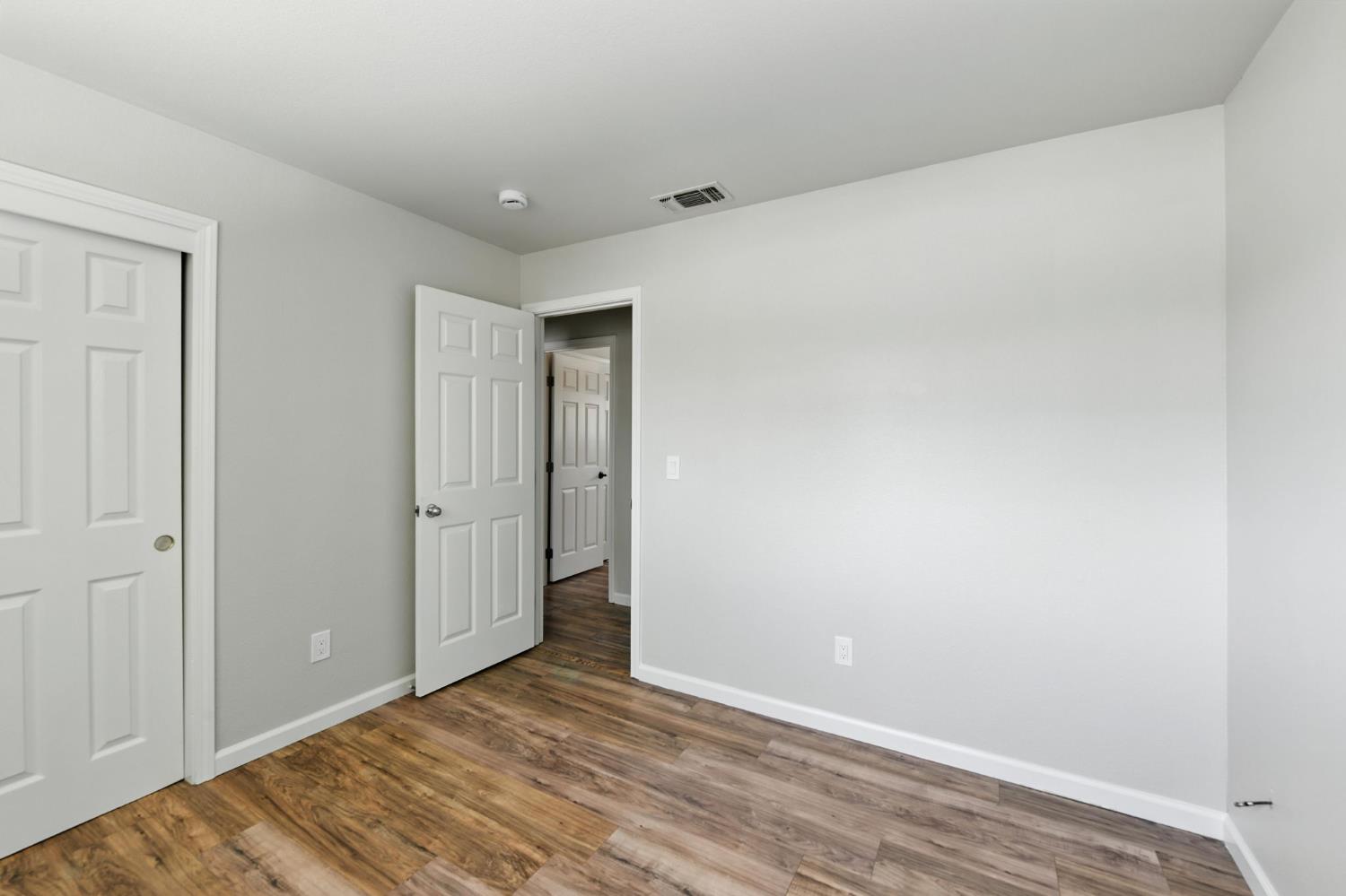Roseville, California, 95678, United States, 4 Bedrooms Bedrooms, ,2 BathroomsBathrooms,Residential,For Sale,1891756
