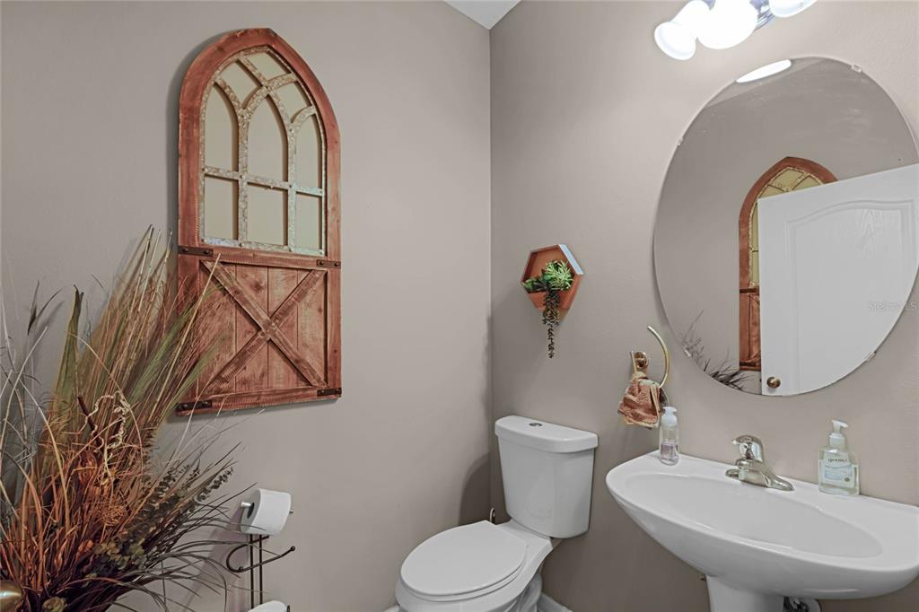 Oviedo, Florida, 32765, United States, 6 Bedrooms Bedrooms, ,5 BathroomsBathrooms,Residential,For Sale,1857503