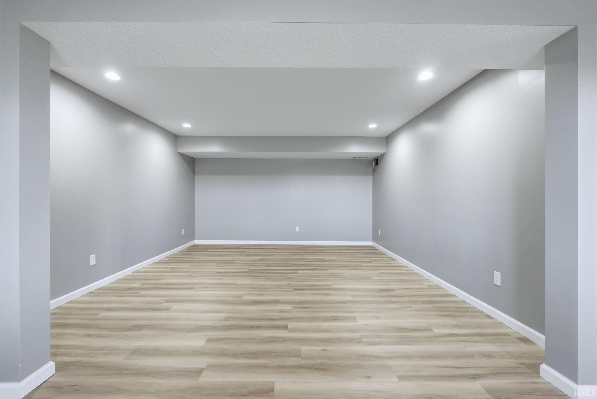 Churubusco, Indiana, 46723, United States, 3 Bedrooms Bedrooms, ,3 BathroomsBathrooms,Residential,For Sale,1987085