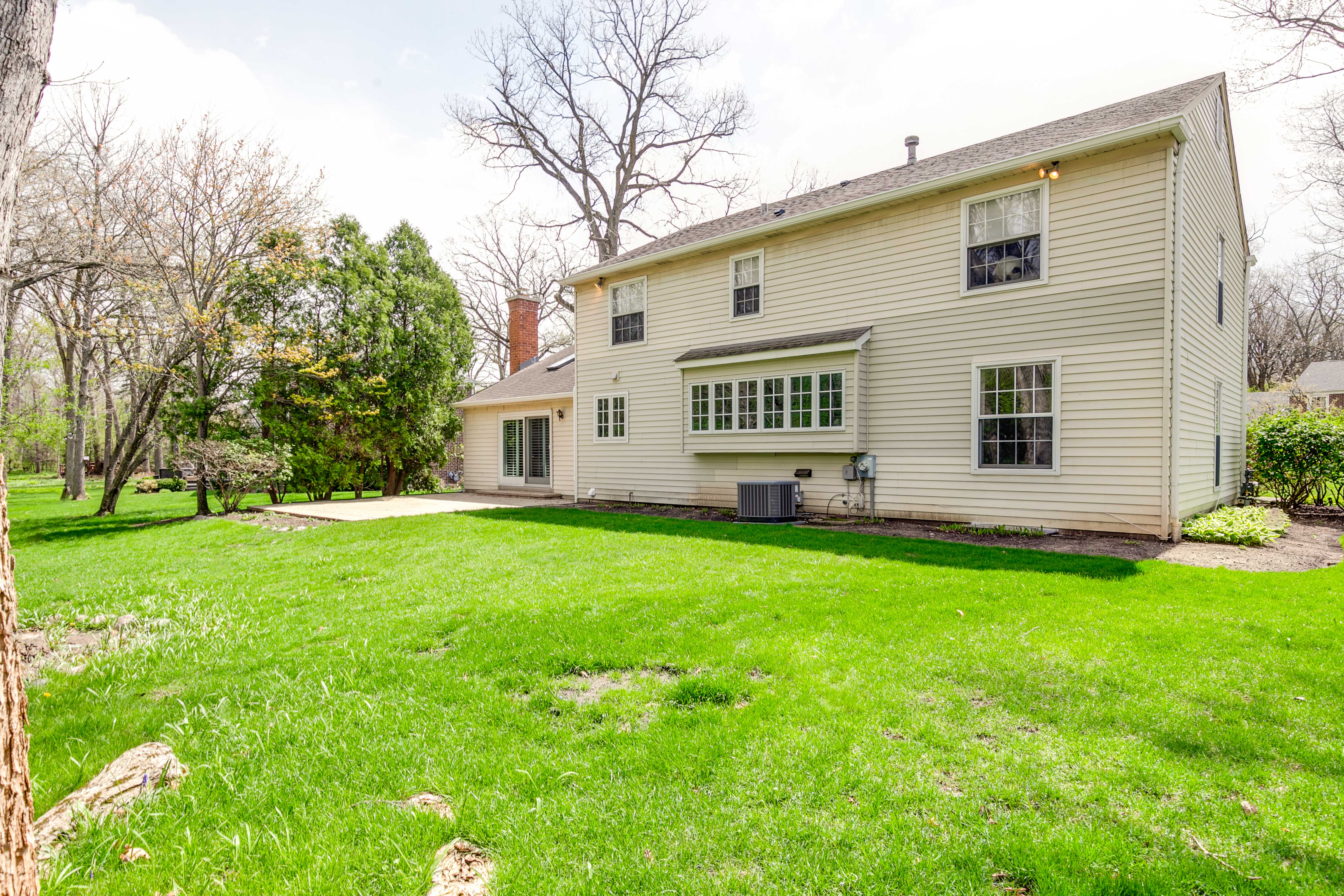  Welcome to this Lovely Colonial Home - 物件實景