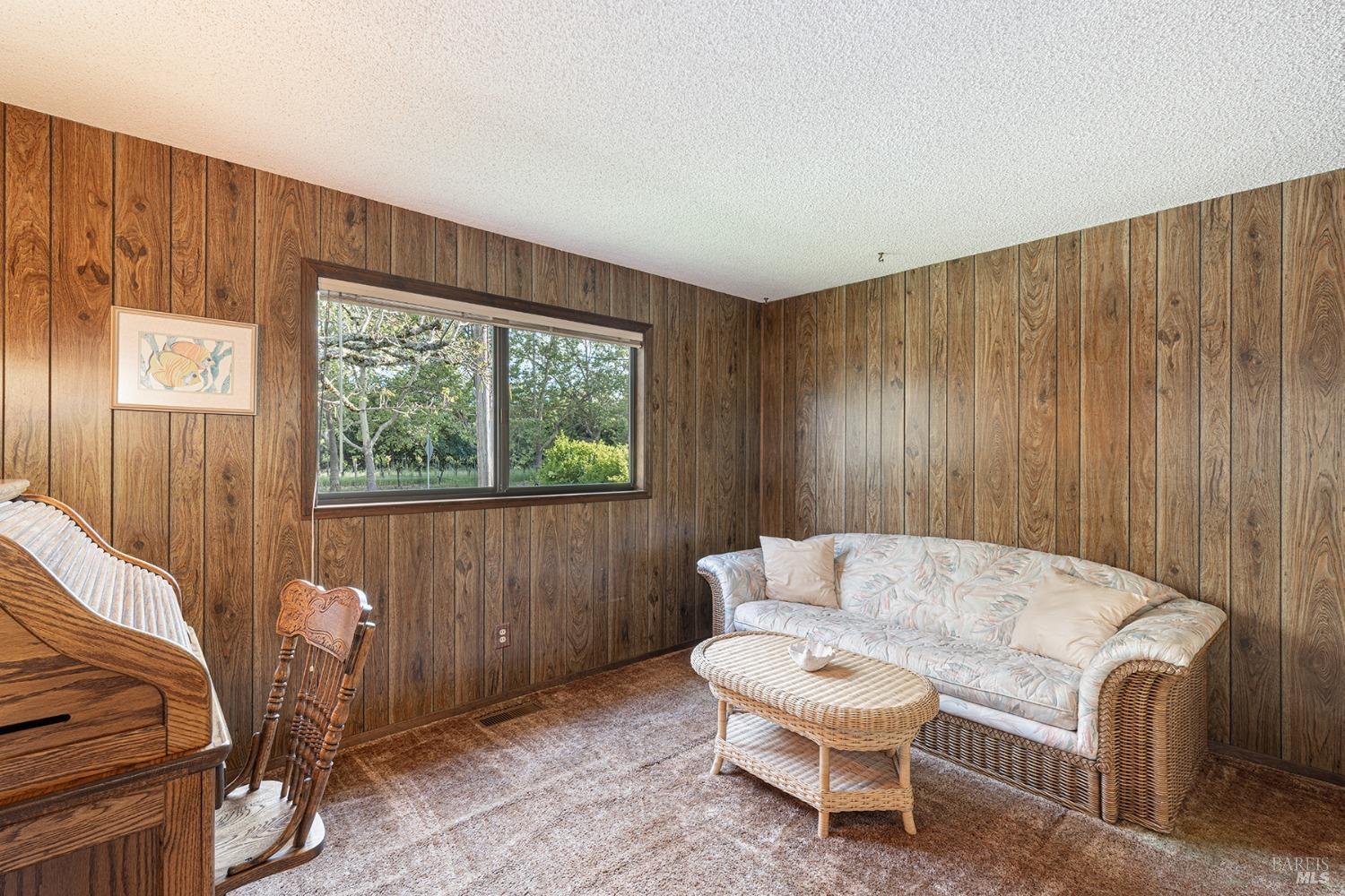 Sonoma, California, 95476, United States, 3 Bedrooms Bedrooms, ,2 BathroomsBathrooms,Residential,For Sale,1798326