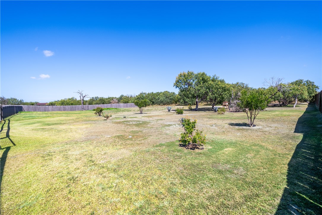 Corpus Christi, Texas, 78414, United States, 5 Bedrooms Bedrooms, ,4 BathroomsBathrooms,Residential,For Sale,1941748